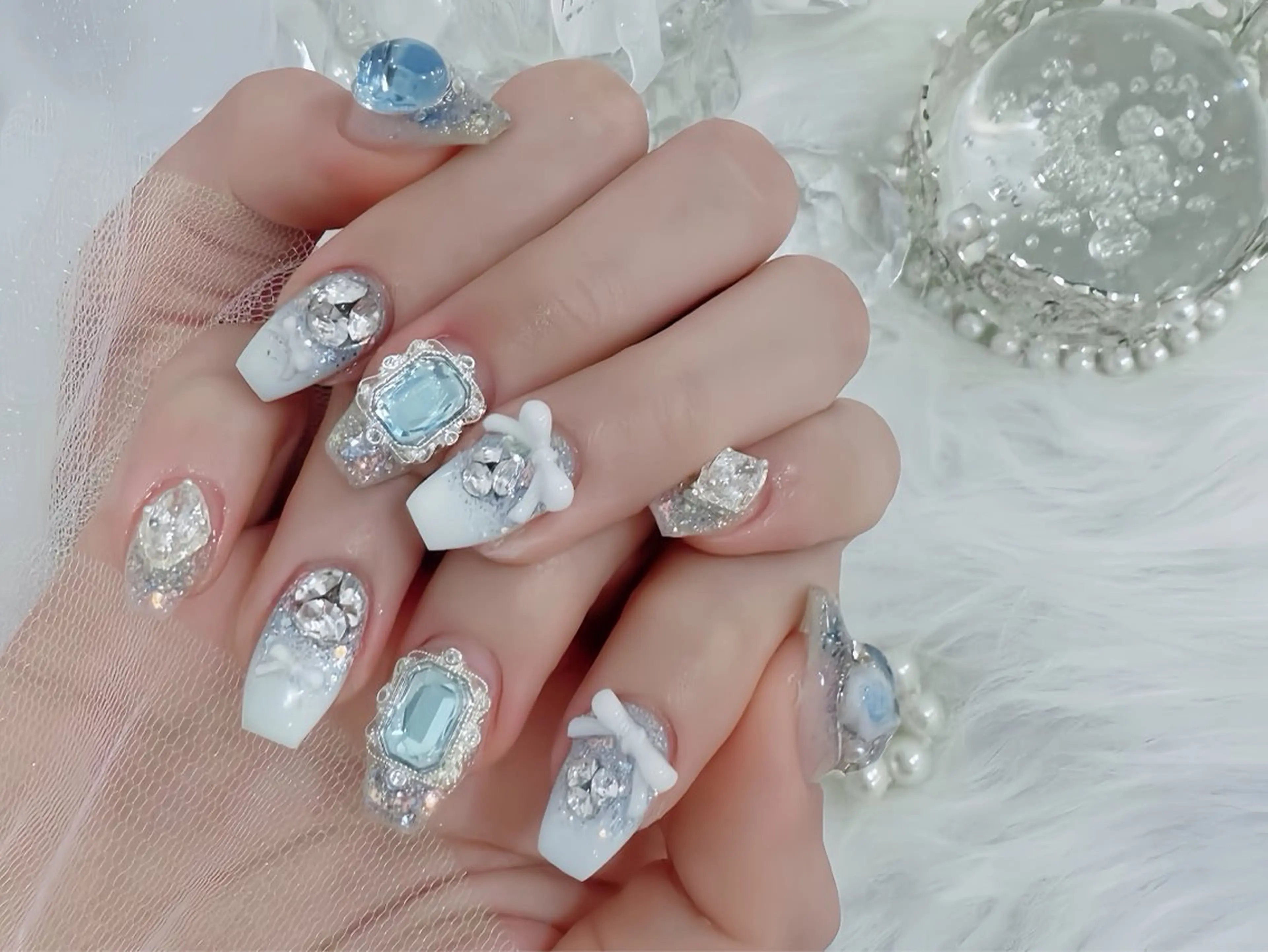 ネイル アートネイル フレンチネイル ジェルネイル 韓国ネイル ミラーネイル ハンドネイル Rin Nail 新大久保店のネイルデザイン