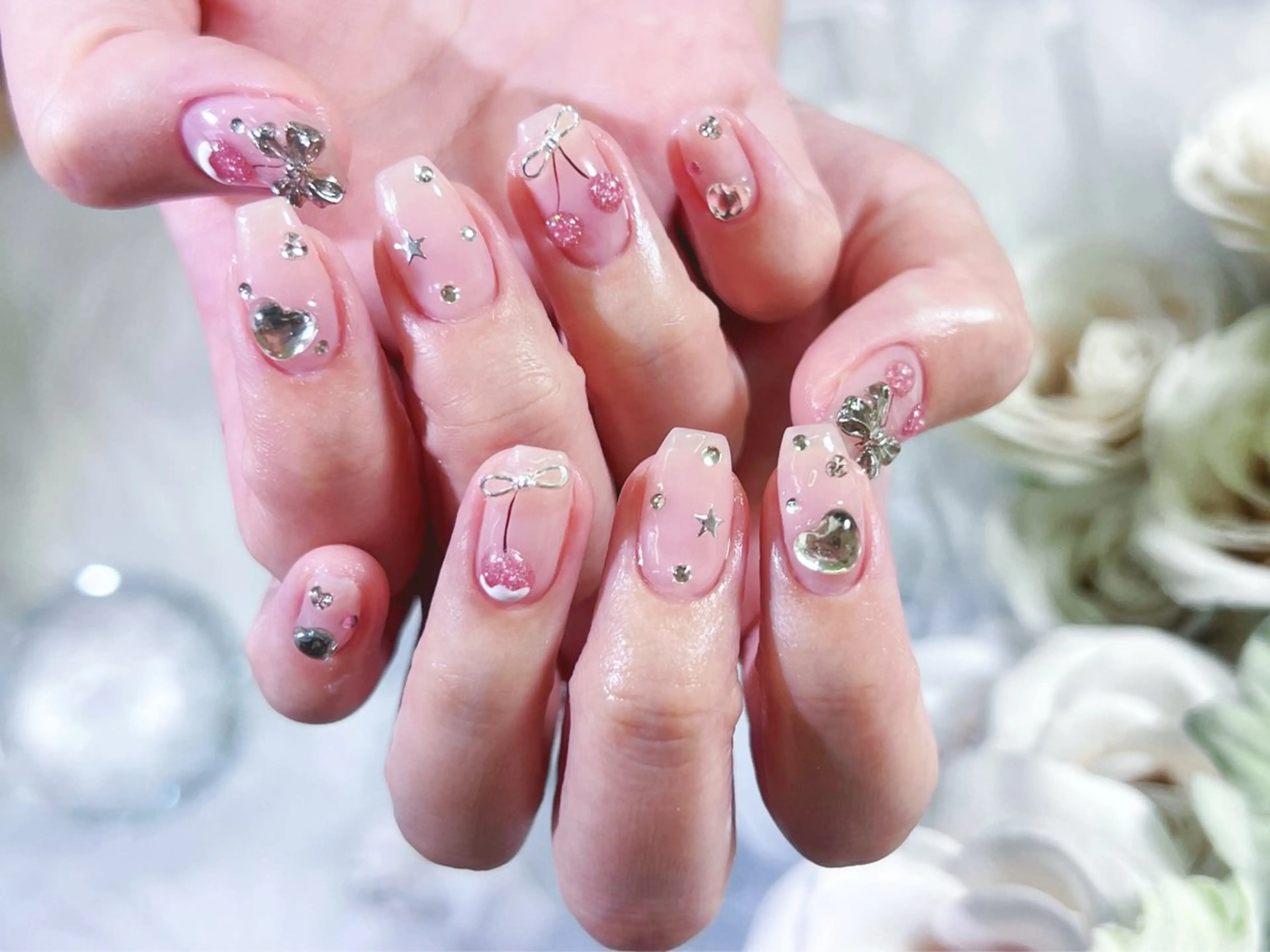 ネイル チークネイル ガーリー 持ち込み ワンカラーネイル スカルプネイル ハンドネイル Painty所属・Painty nailのネイルデザイン