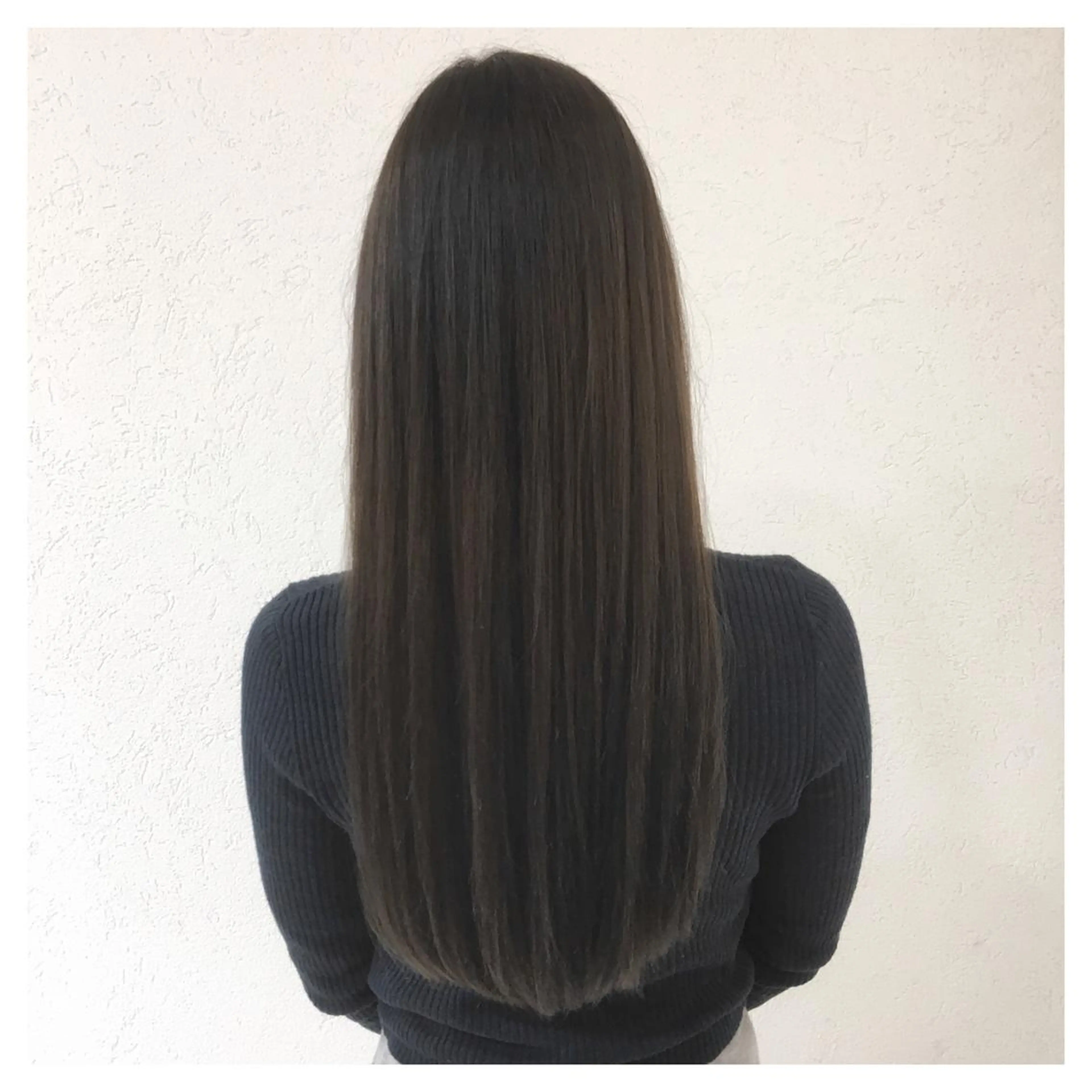 ロング biscohair 髪にドラマを。のヘアスタイル