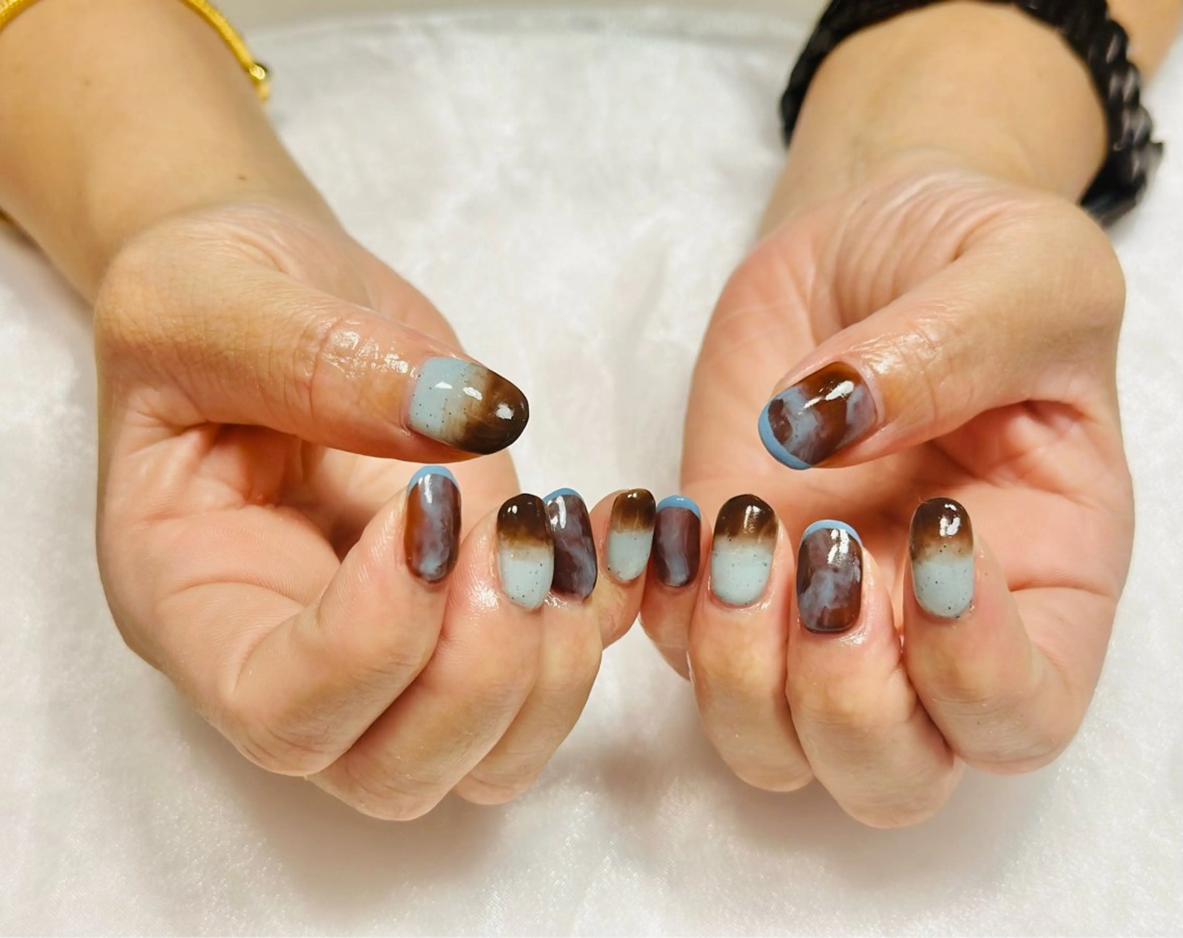 ネイル 持ち込み ニュアンスネイル nailsalon oluoluのネイルデザイン