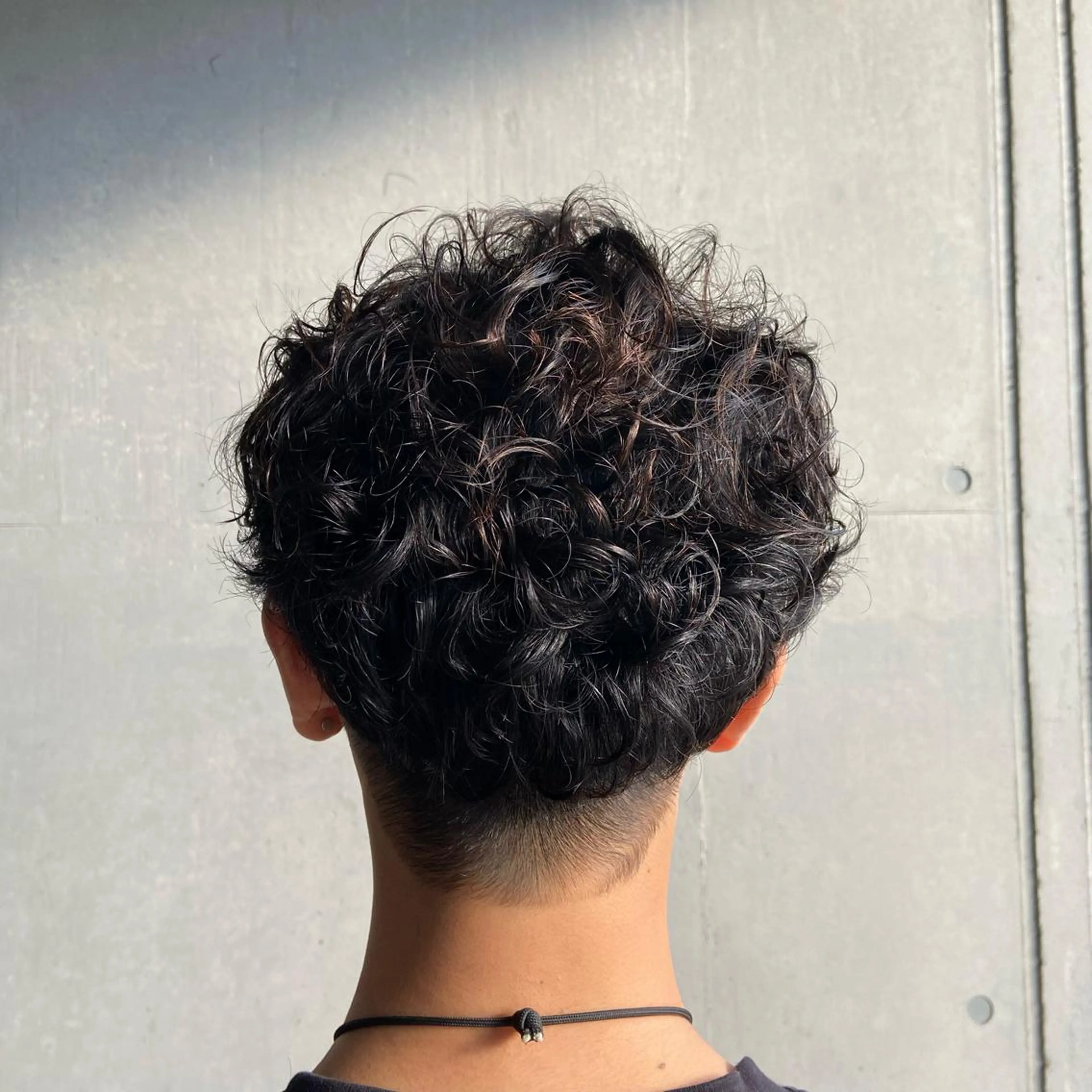 ショート パーマ メンズ メンズパーマ インナーカラー指名 No.1菊池柊真のヘアスタイル