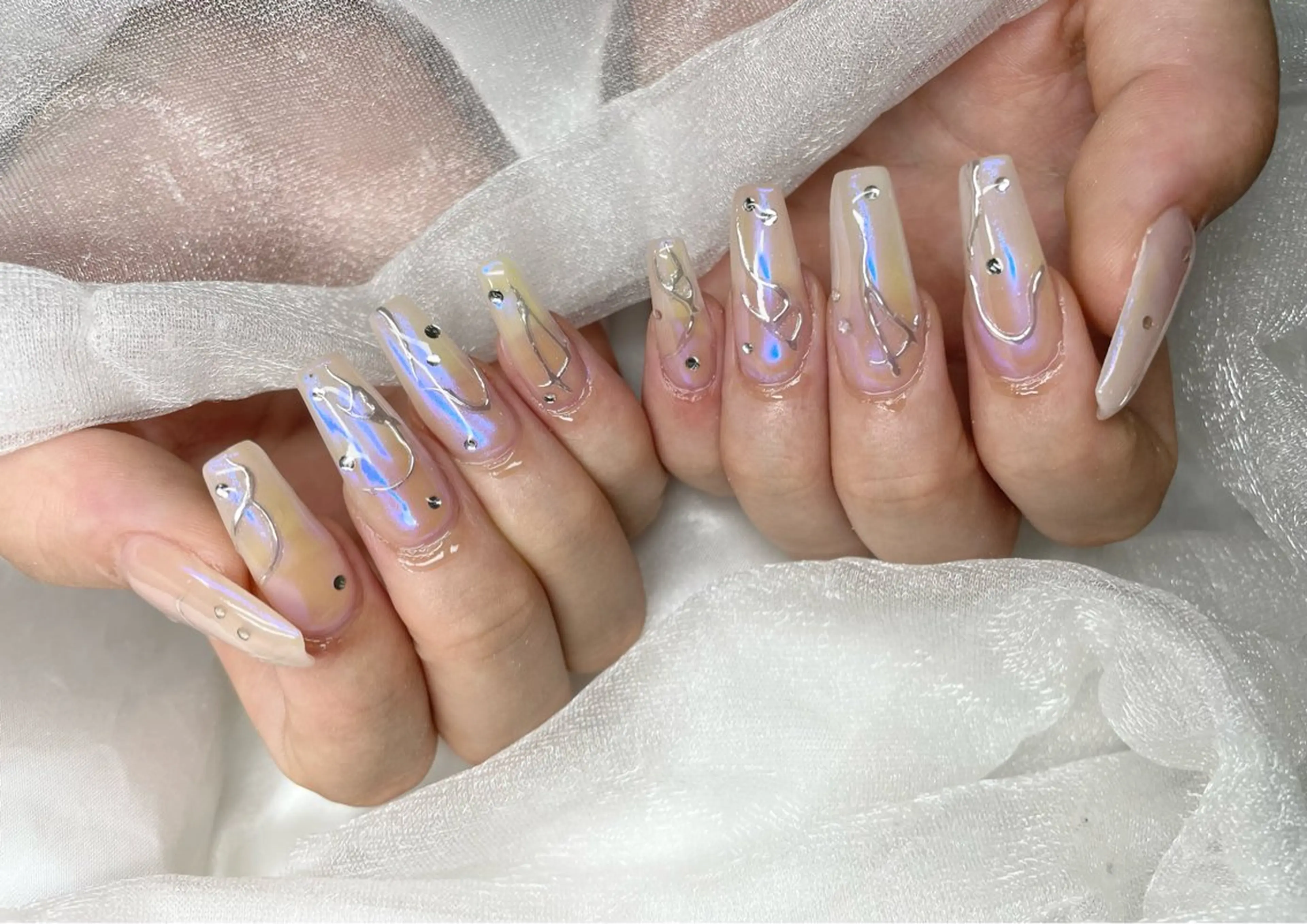 ネイル ハンドネイル Roi〈ロワ〉 Minakoのネイルデザイン