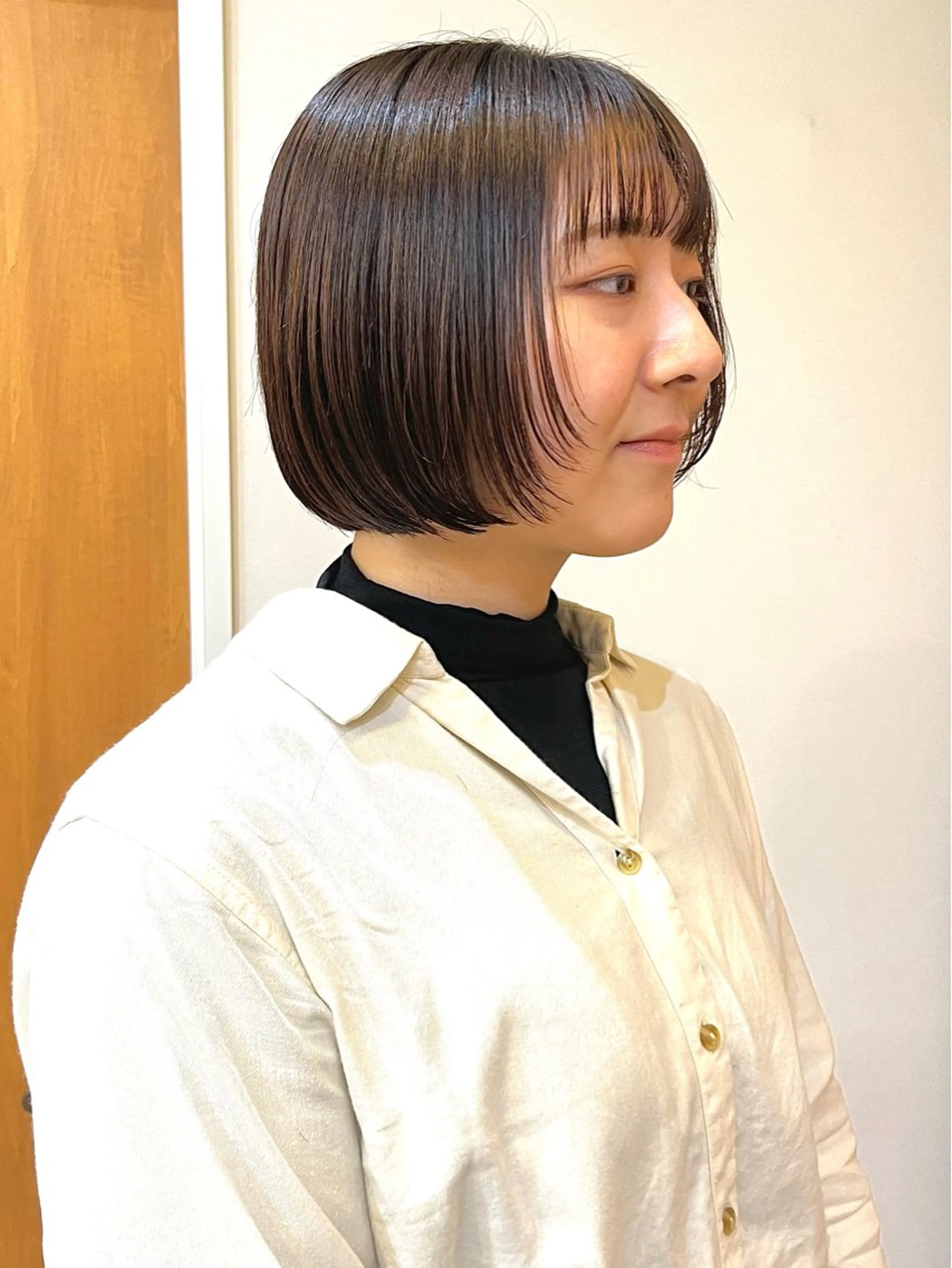 ショート ヘアカラー 宇佐美/ボブ／ 顔まわりレイヤーのヘアスタイル