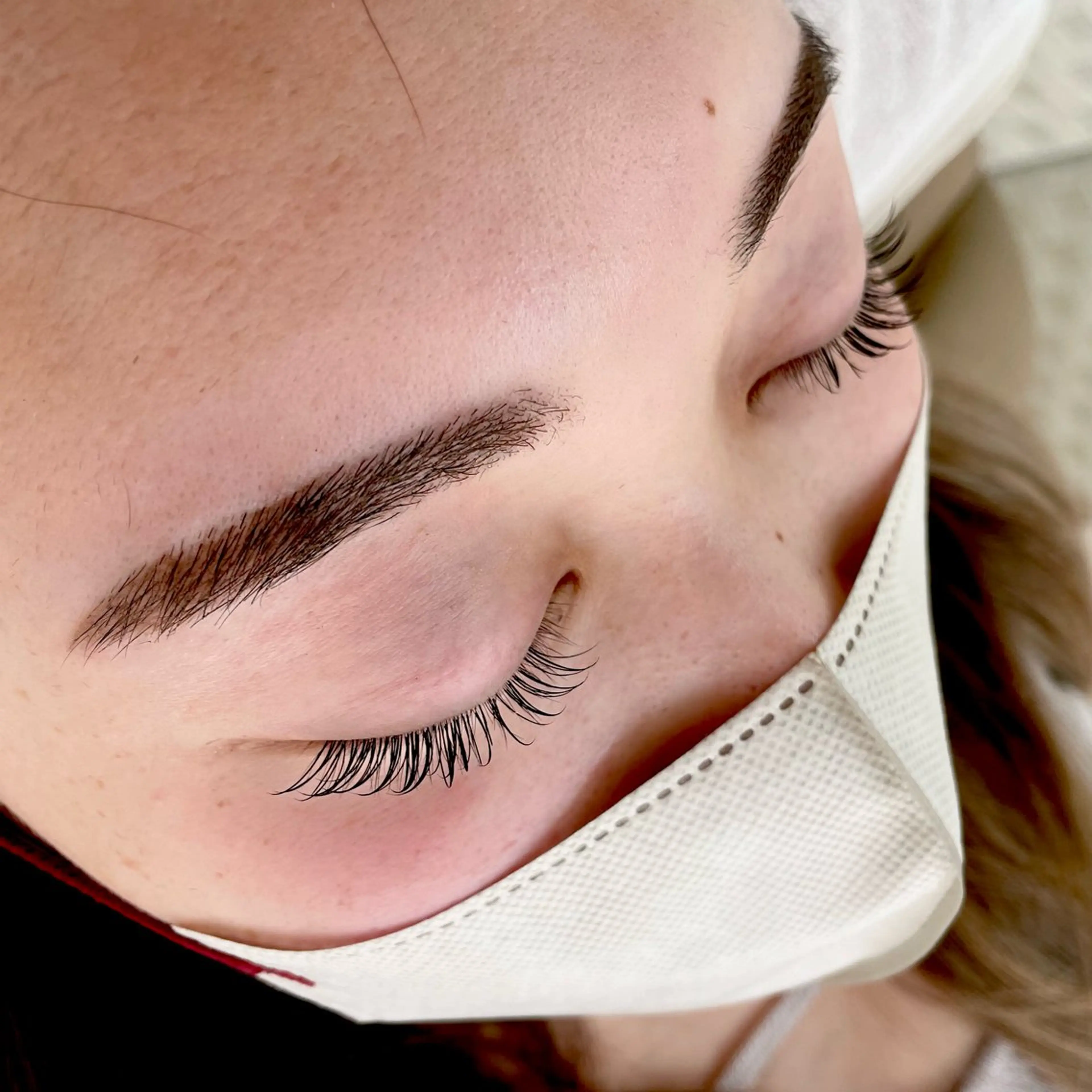 マツエク・マツパ マツエク ayumi/似合わせ トレンド/束間🪽の眉毛・アイブロウイメージ