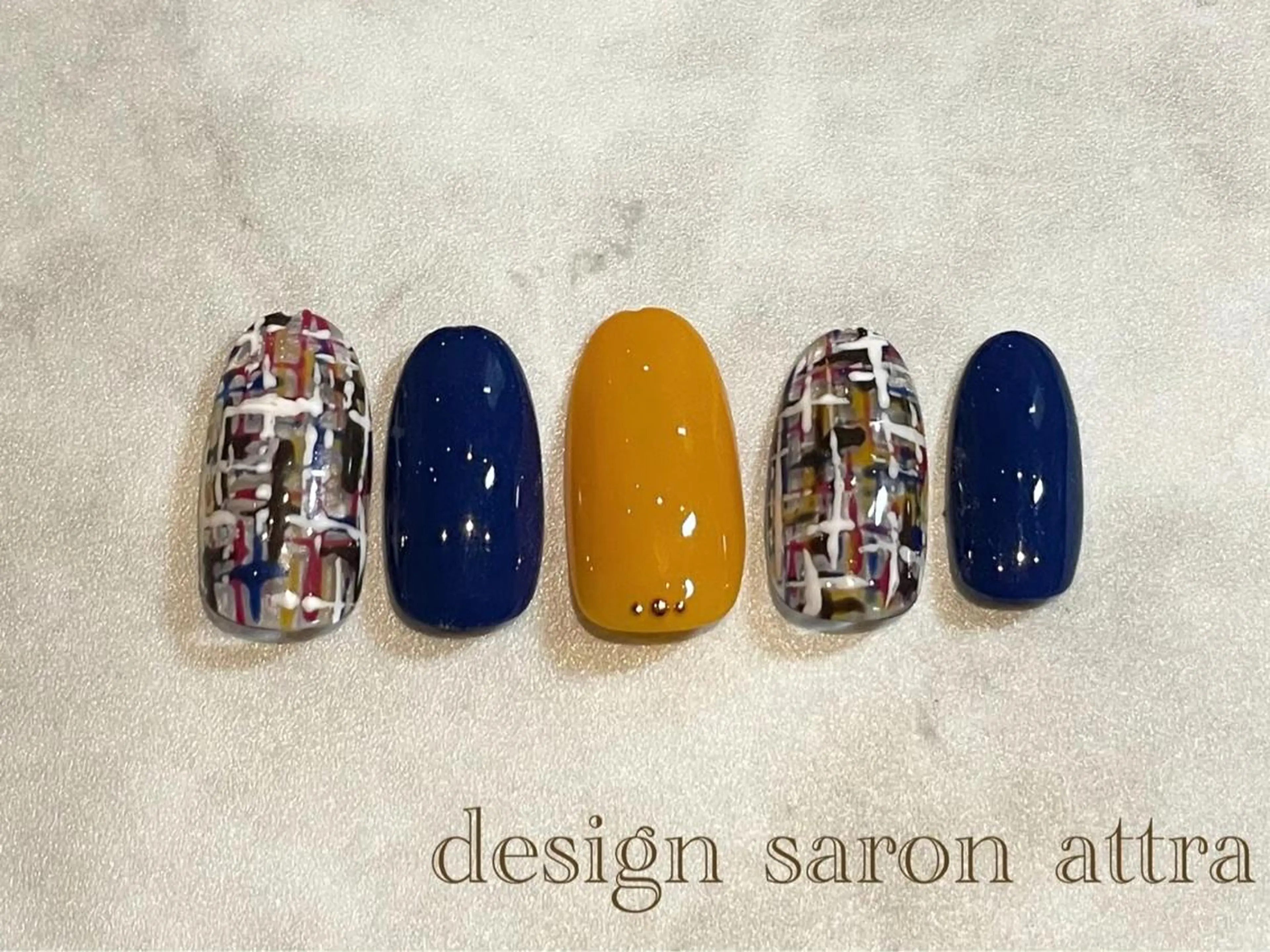 ネイル ハンドネイル 根津 綾子のネイルデザイン