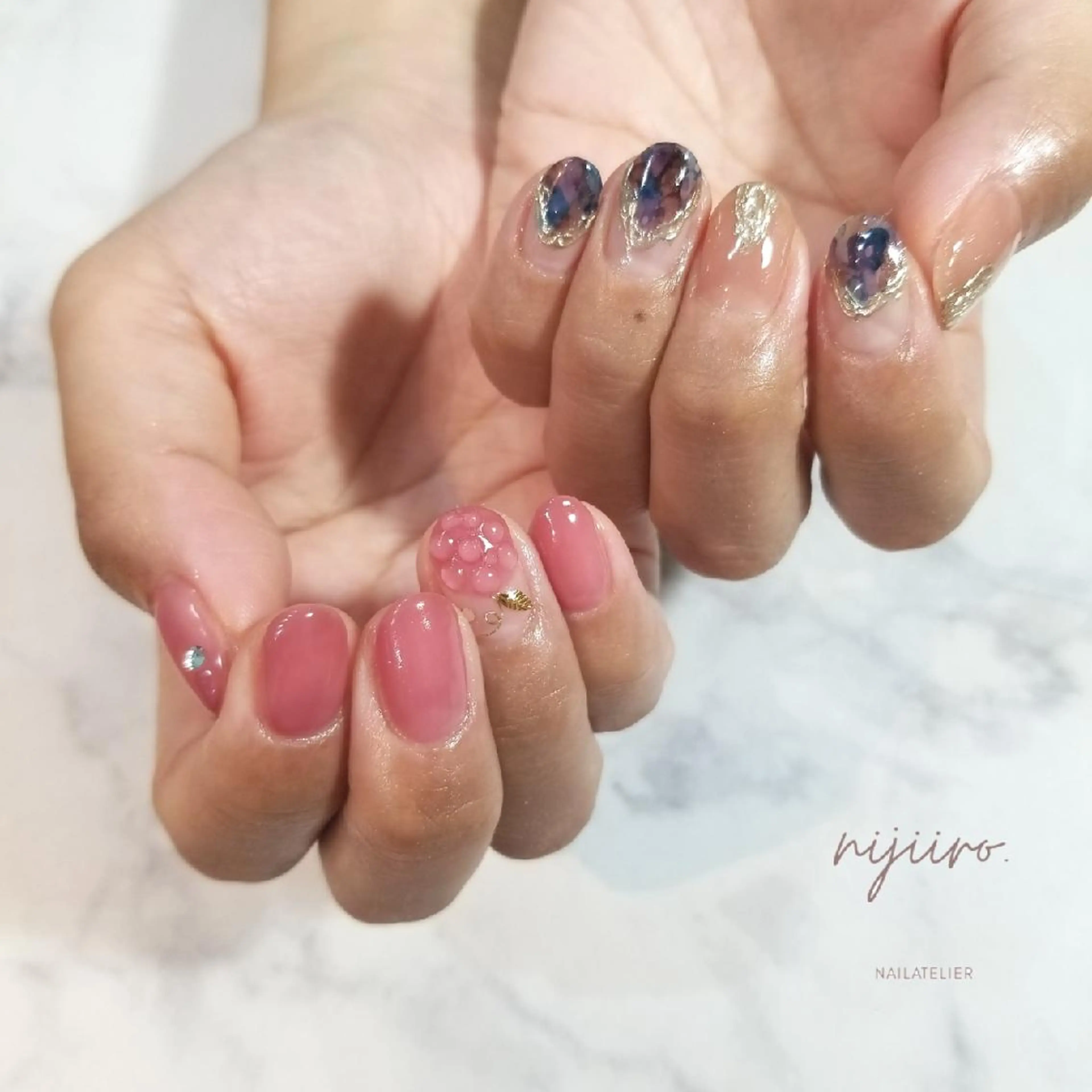 ネイル ハンドネイル nailatelier nijiiro.所属・nijiiro🌈 サトウのネイルデザイン