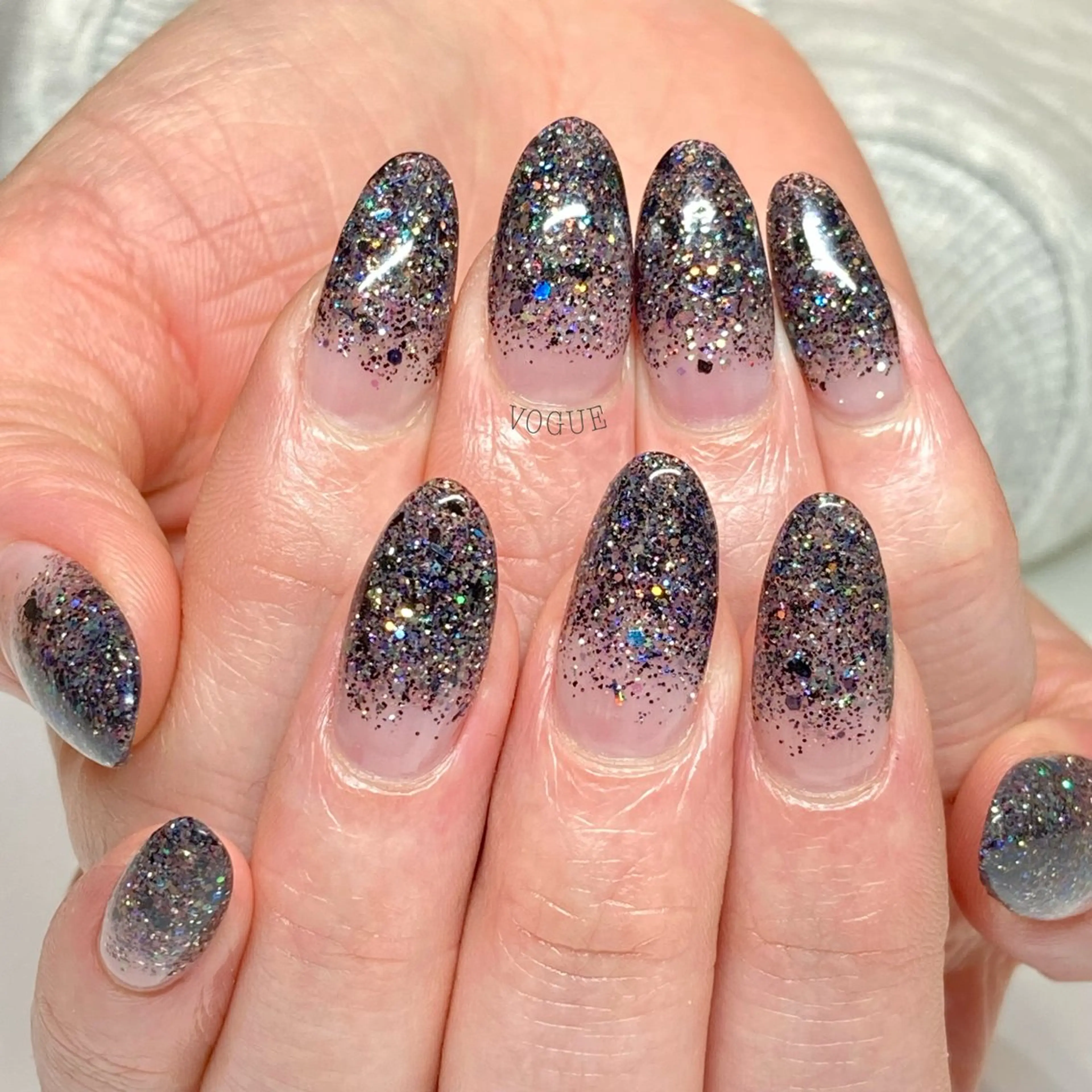 ネイル ハンドネイル VOGUE ×SWANのネイルデザイン