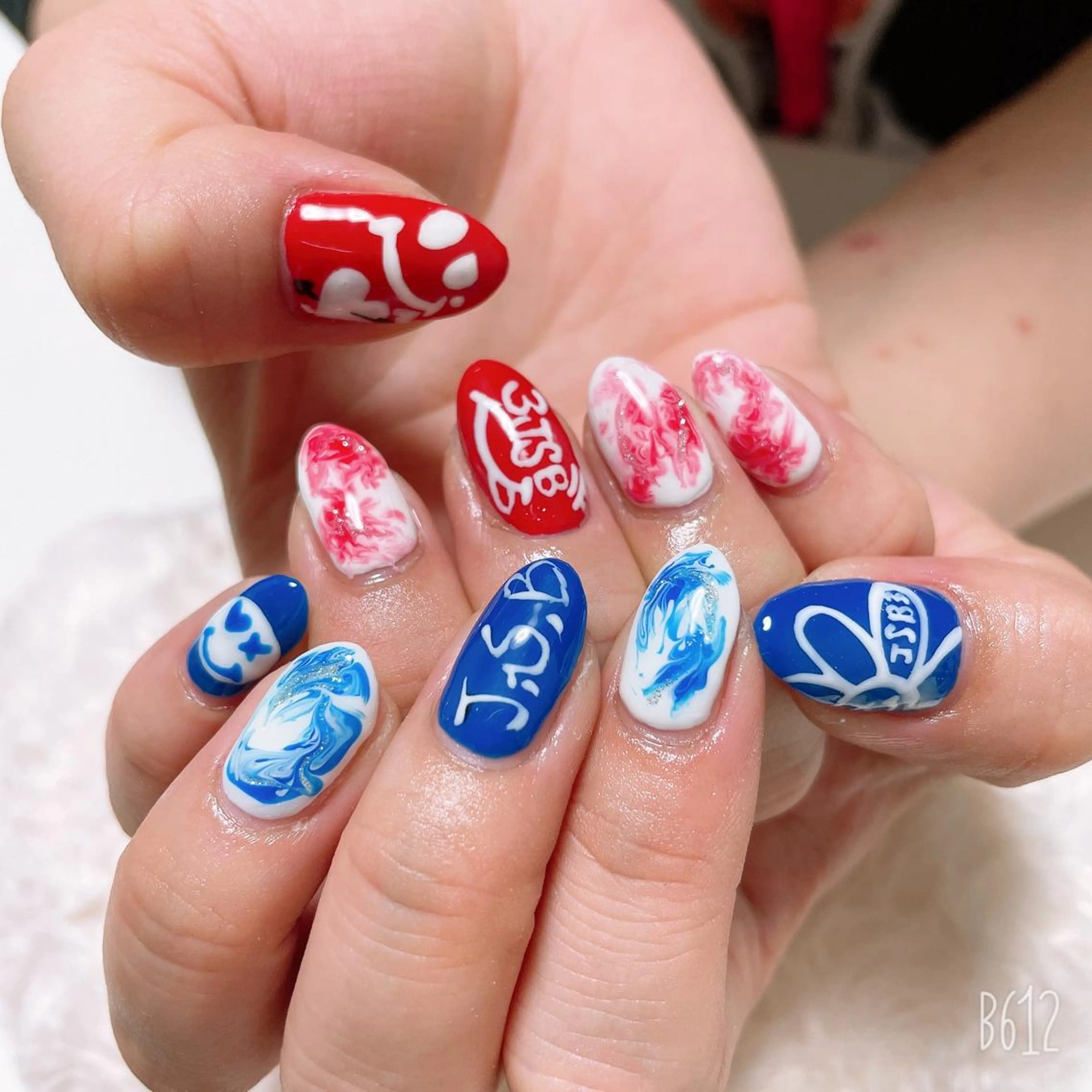 ネイル The Best Beauty受付担当のヘアスタイル