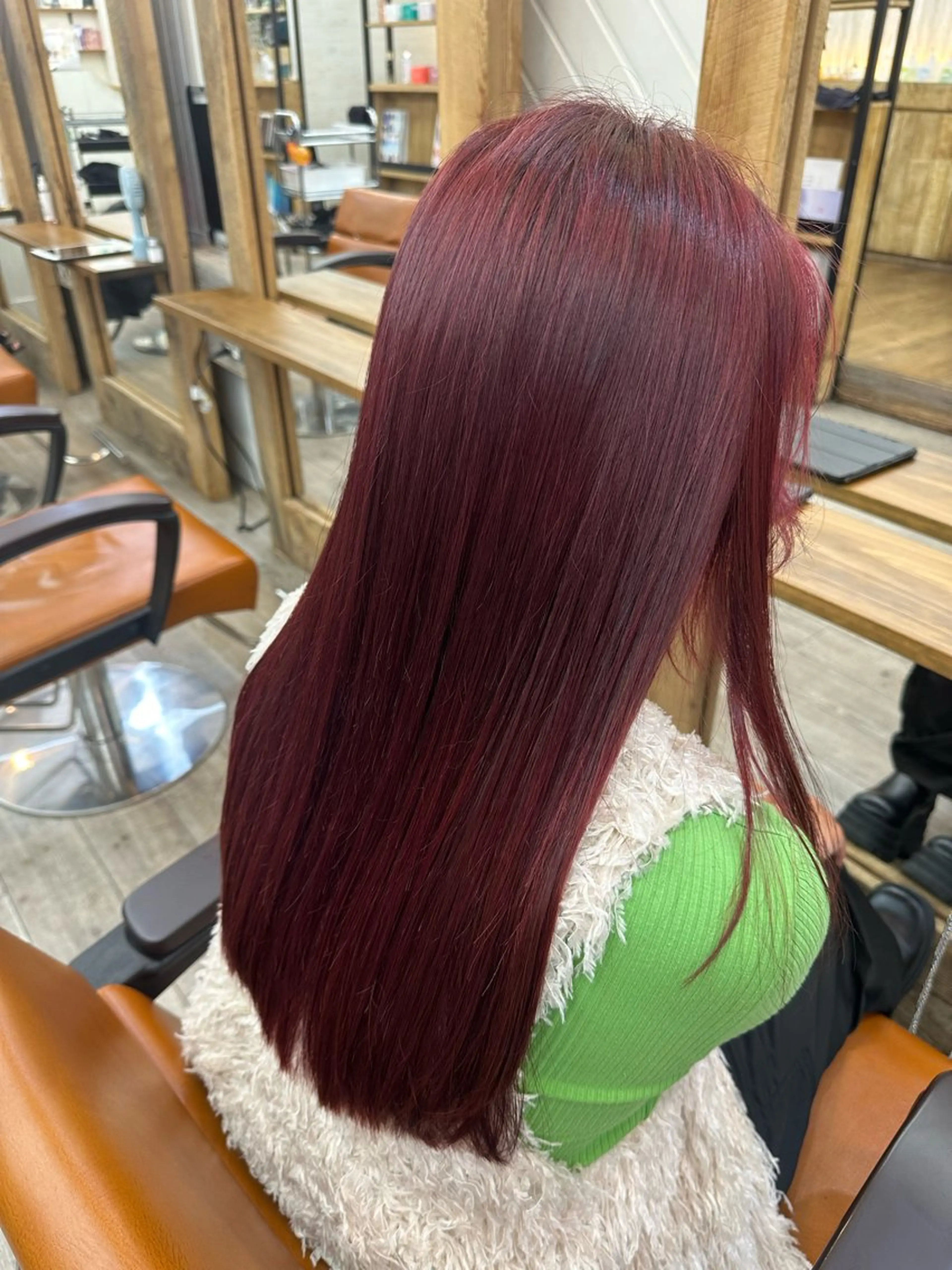 カラー WATARU/ 韓国風巻き髪のヘアスタイル