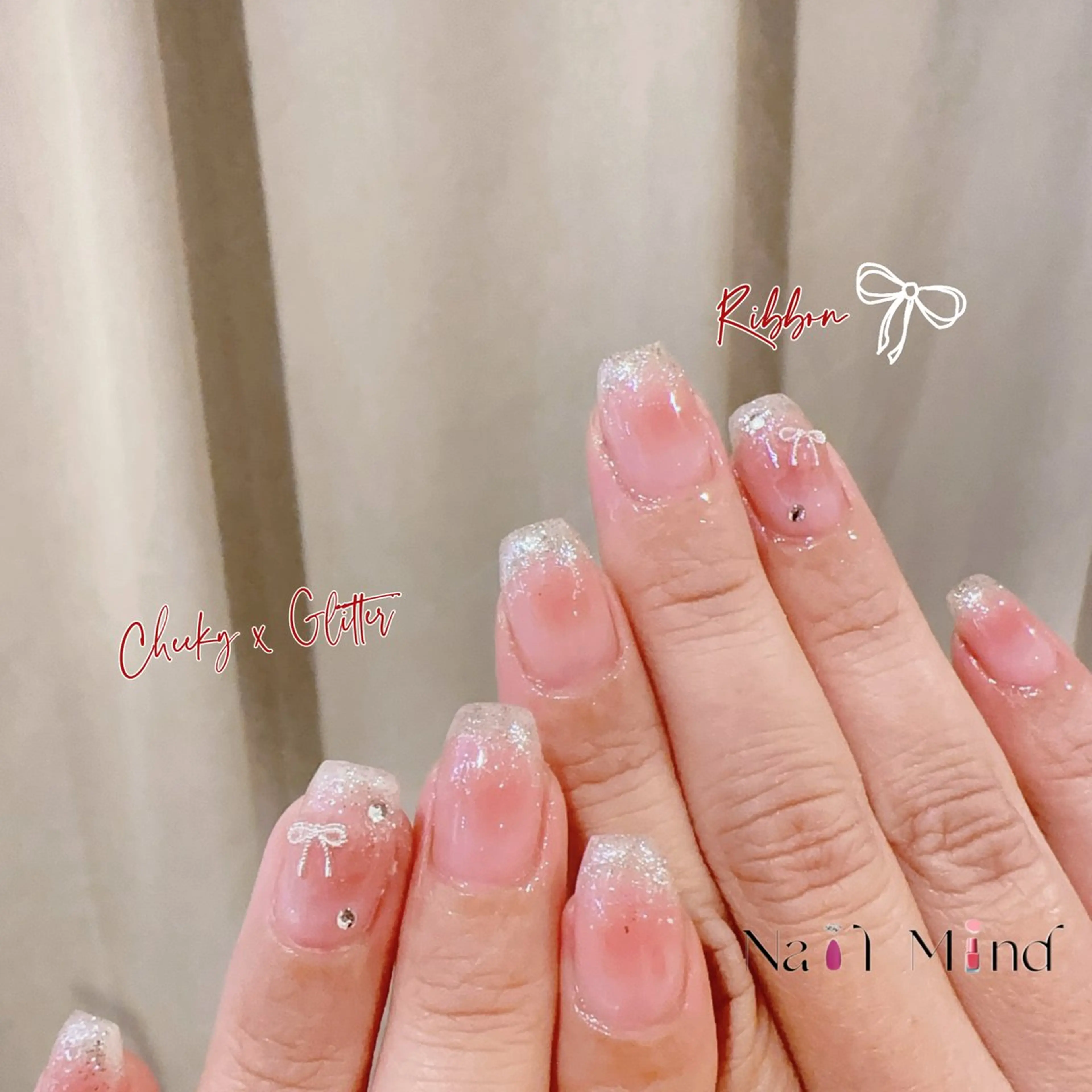 ネイル チークネイル ラメ(グリッター) リボン ハンドネイル Nail Mind (NaONail）のネイルデザイン