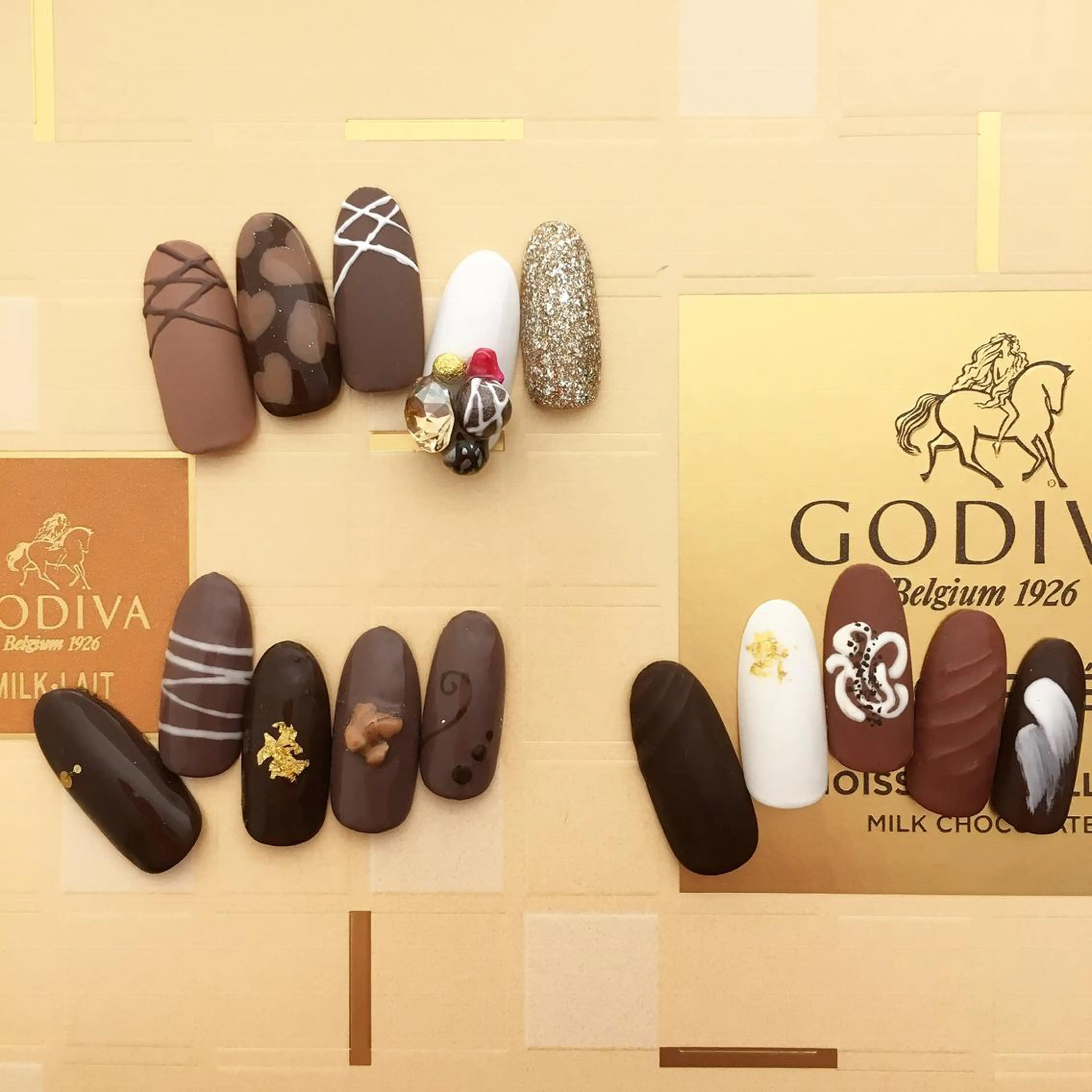 ネイル UCHIYAMA MOTOKOのネイルデザイン