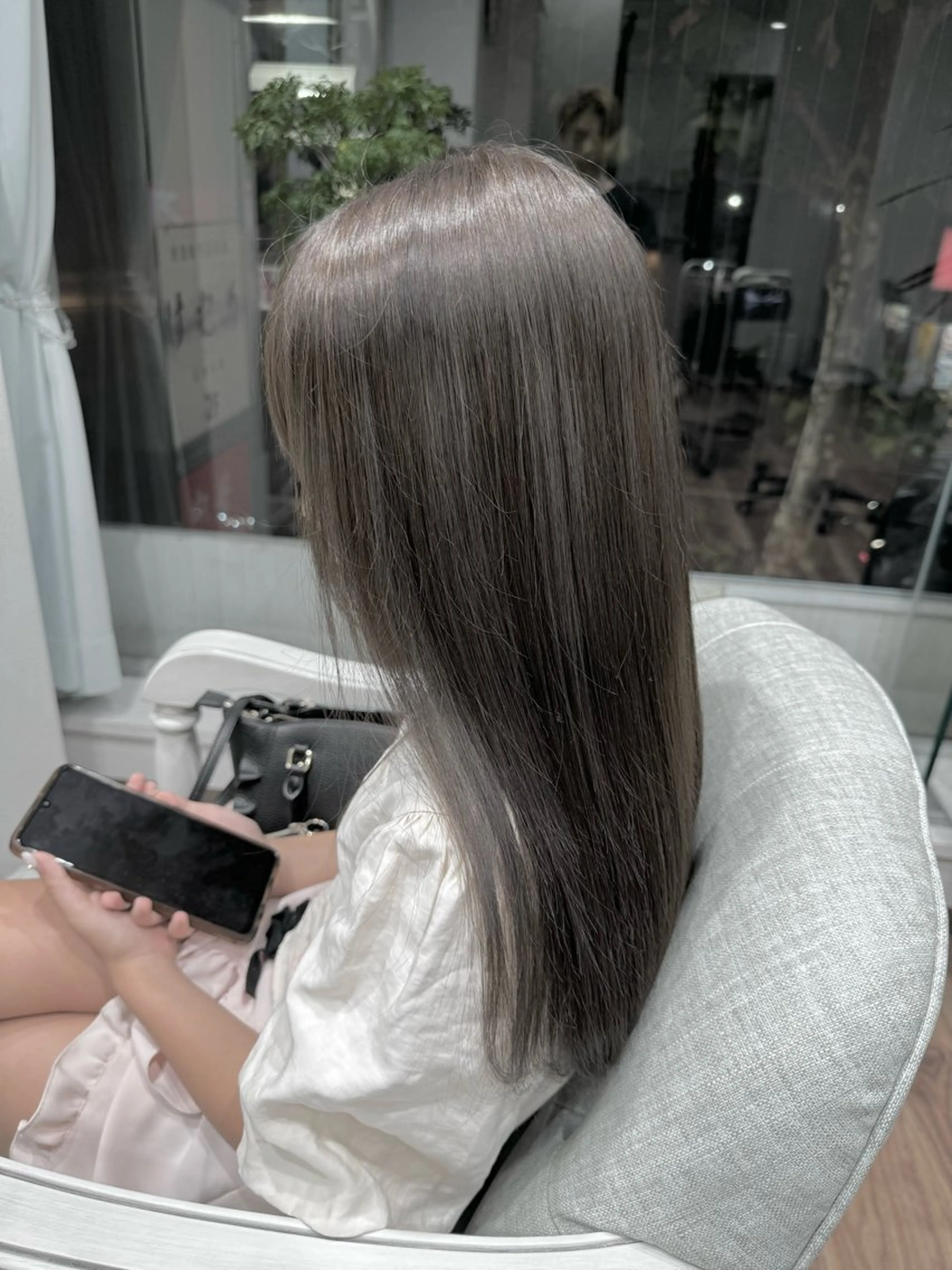 ロング カラー キッズ グレージュ ロング トリートメント Ruset所属・ハイトーン/ボブ特化 /美髪矯正/SOMAのヘアスタイル