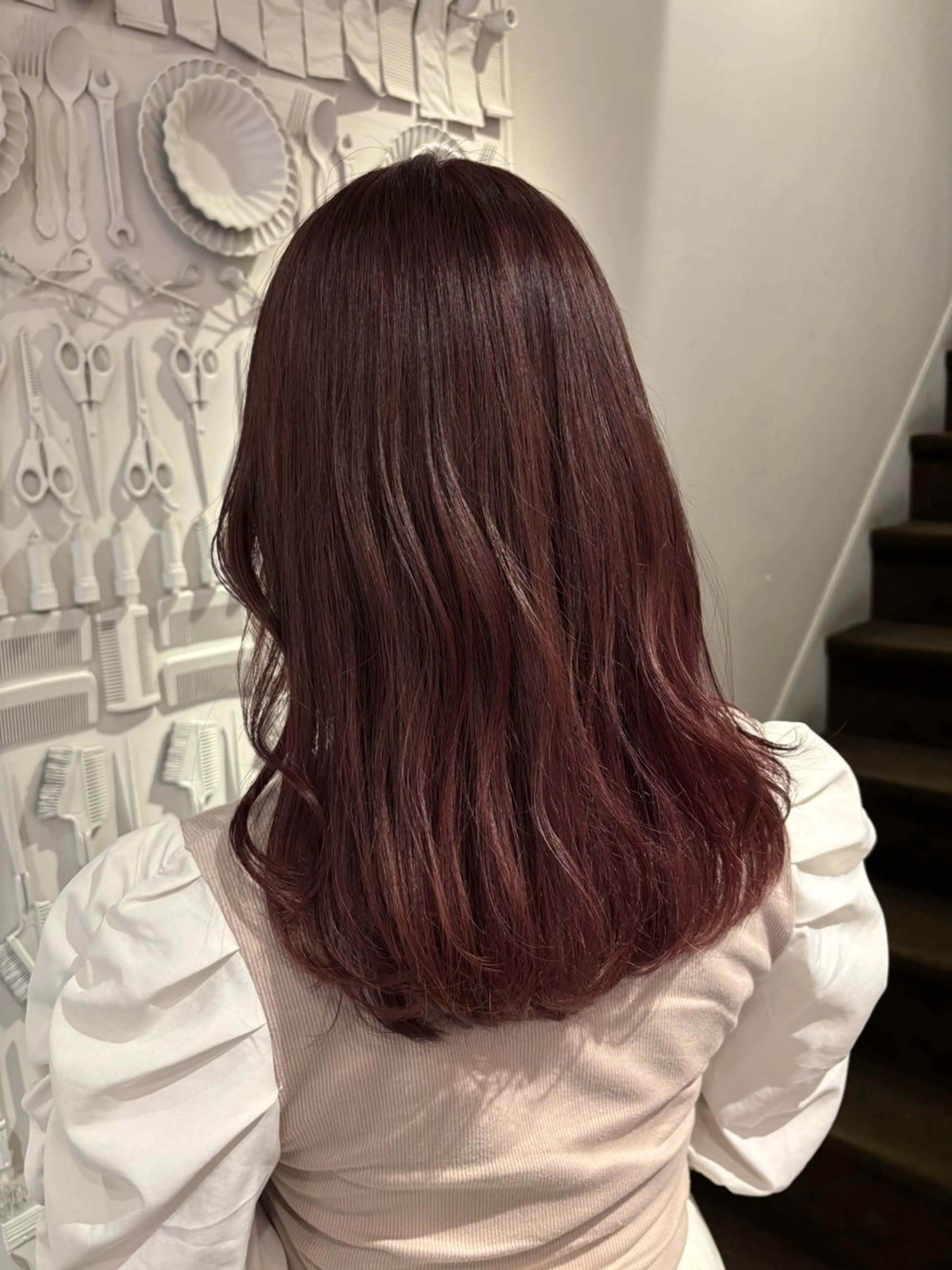 カラー 山尾 涼華のヘアスタイル