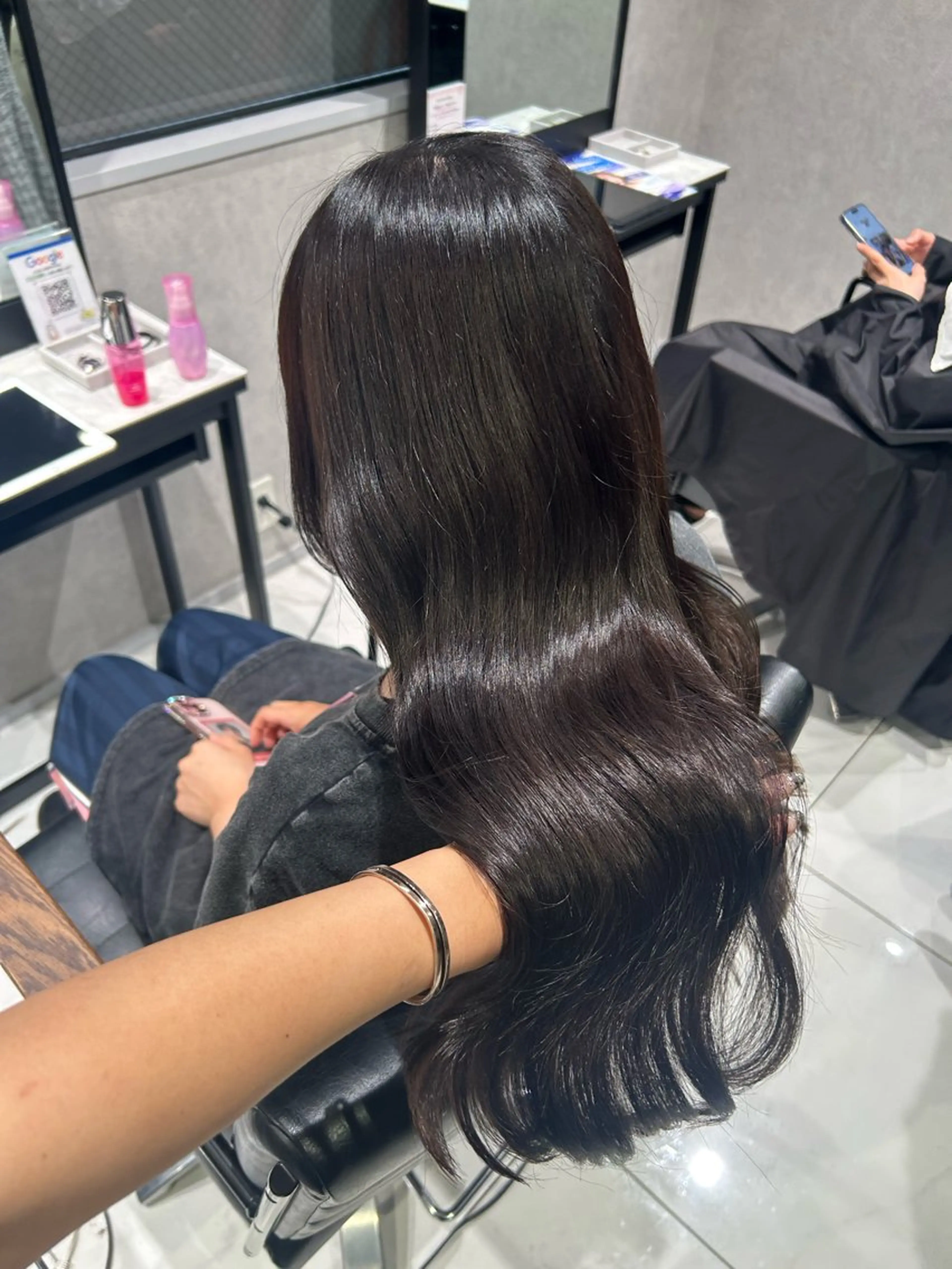 カラー ブラウンカラー 透明感カラー💙 束感マツエク🪼海月のヘアスタイル