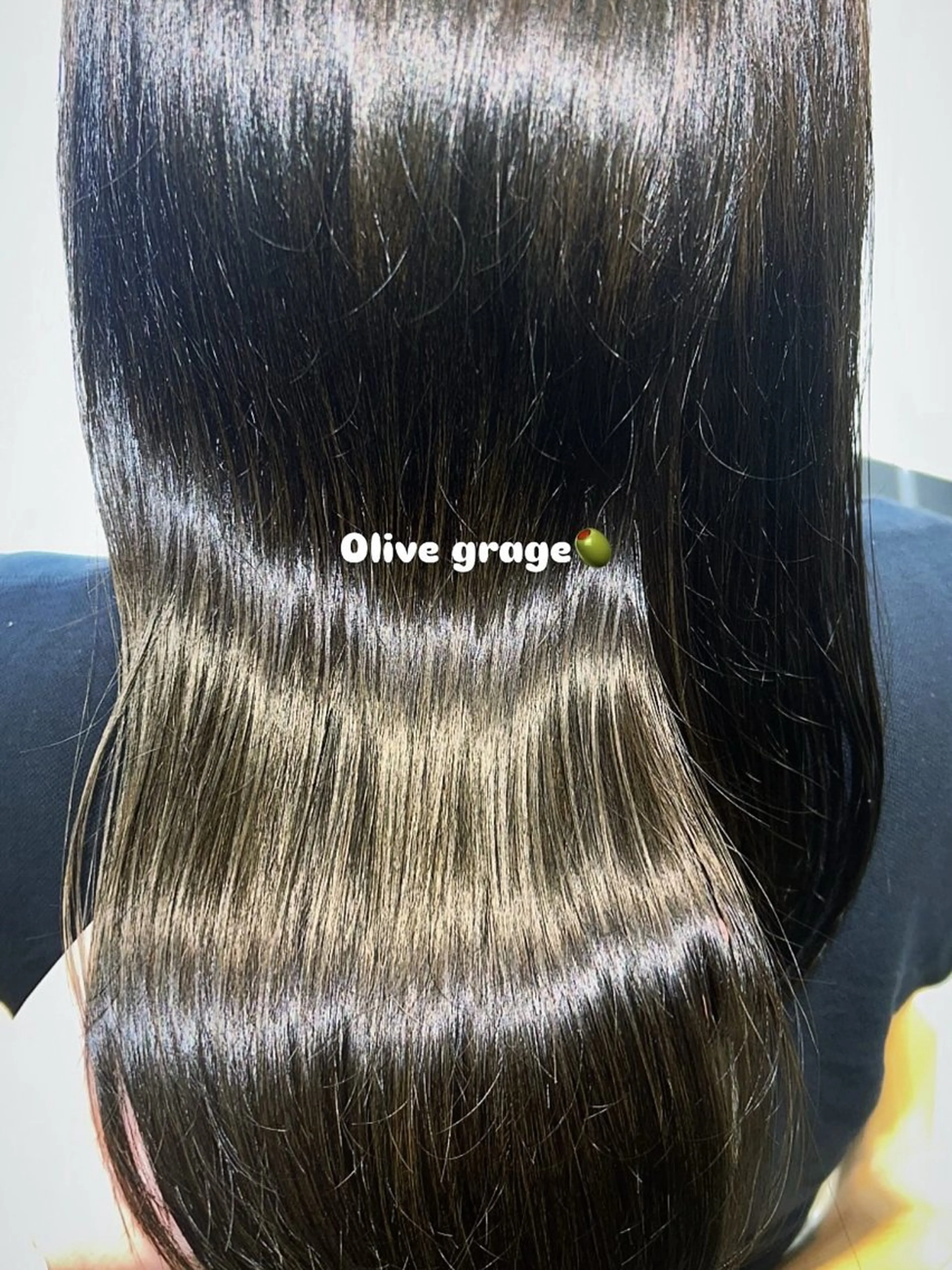 セミロング アワタケ リンのヘアスタイル