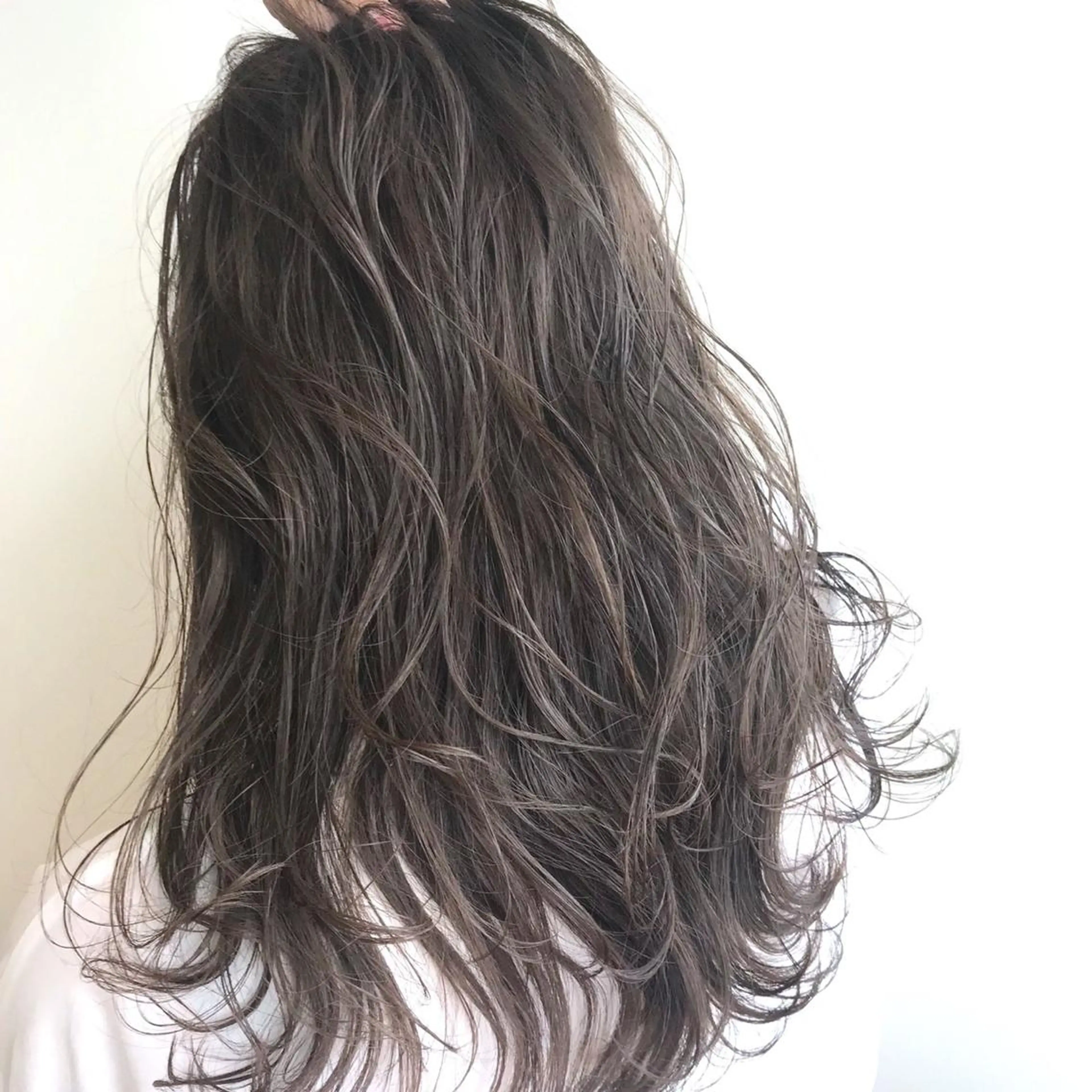 ロング カラー グランジヘア 無造作ヘアHYUGAのヘアスタイル