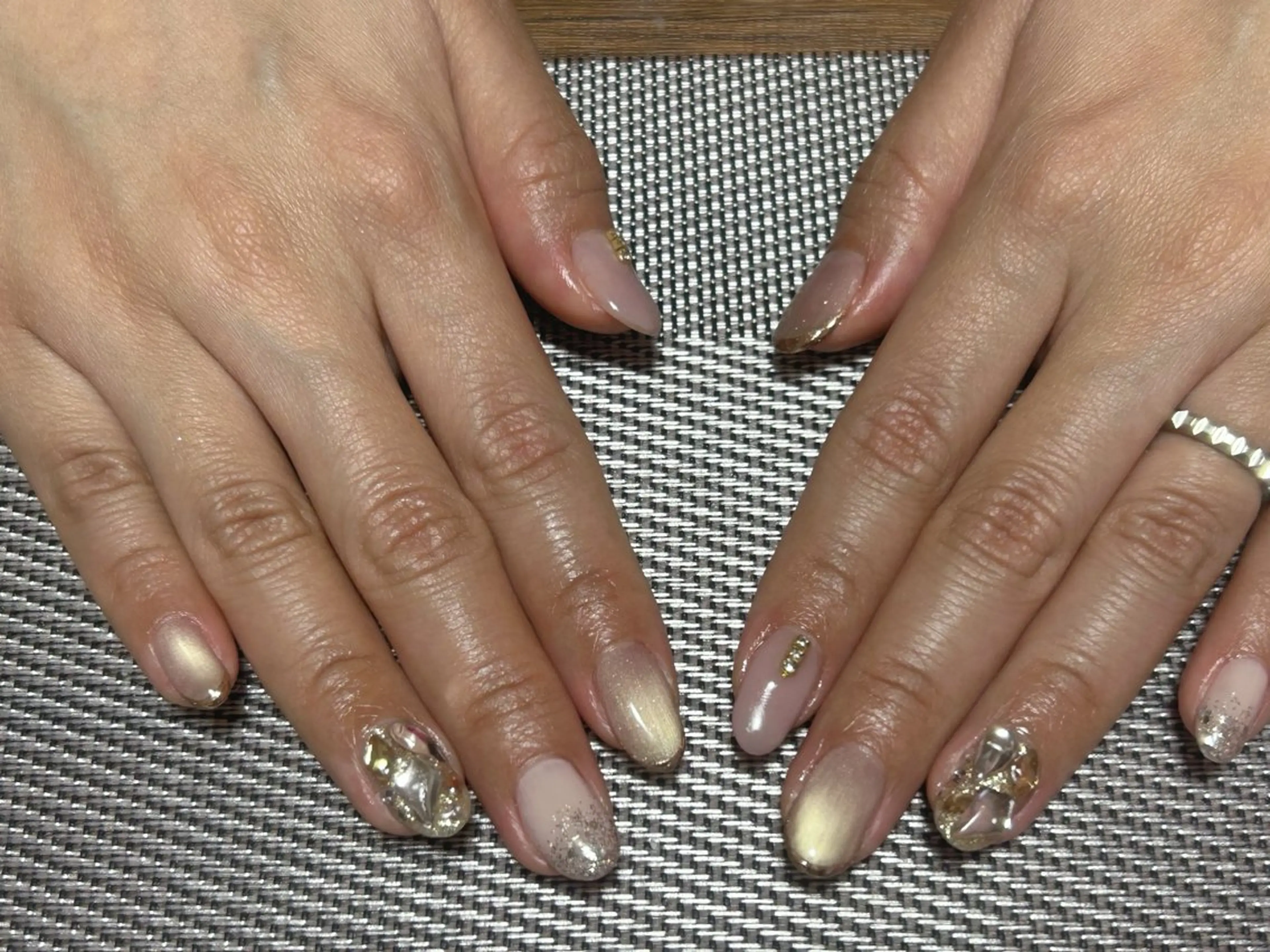 ネイル キラキラネイル ハンドネイル i nailのネイルデザイン