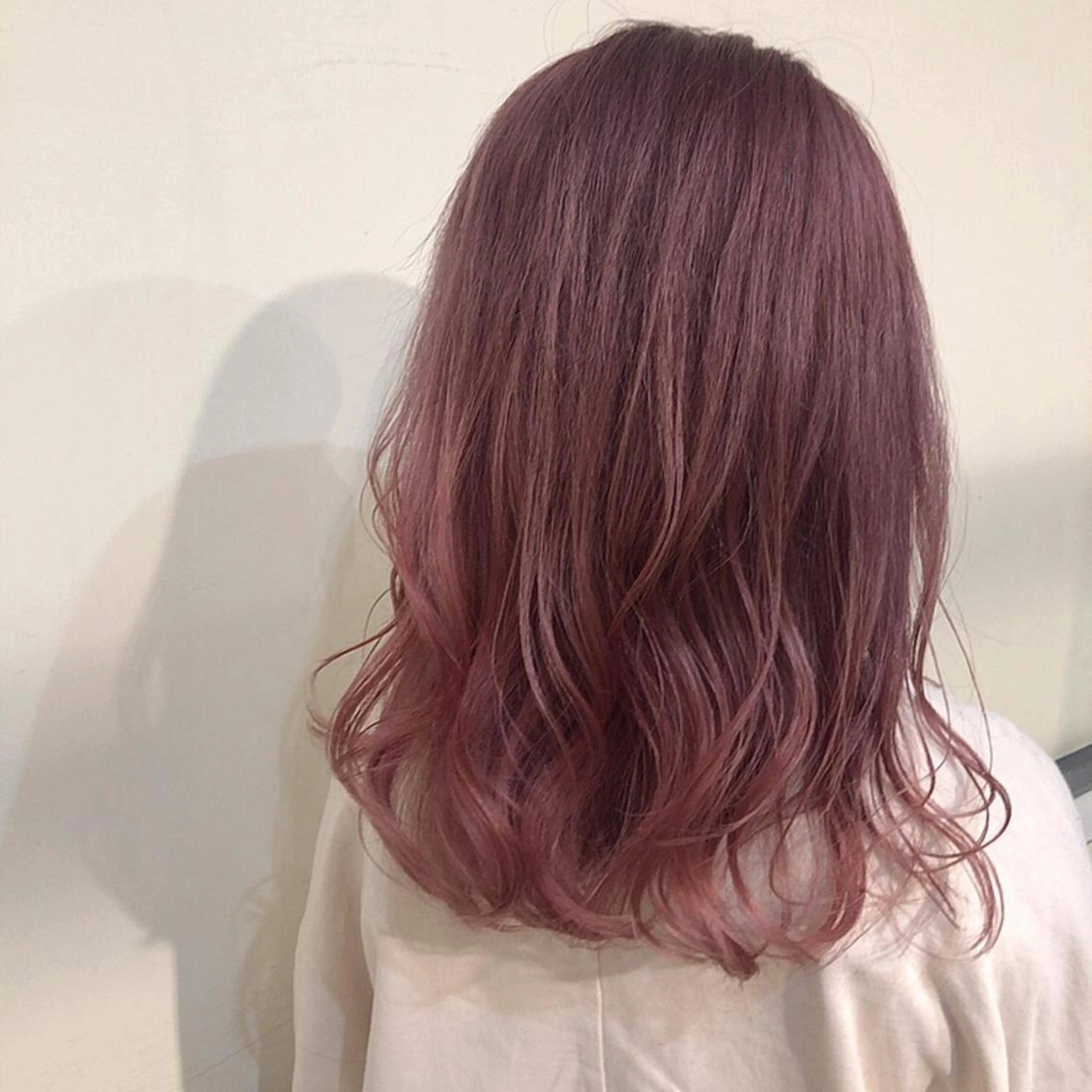 カラー ブリーチ トップアイリスト🩶 タカギのマツエク・マツパデザイン