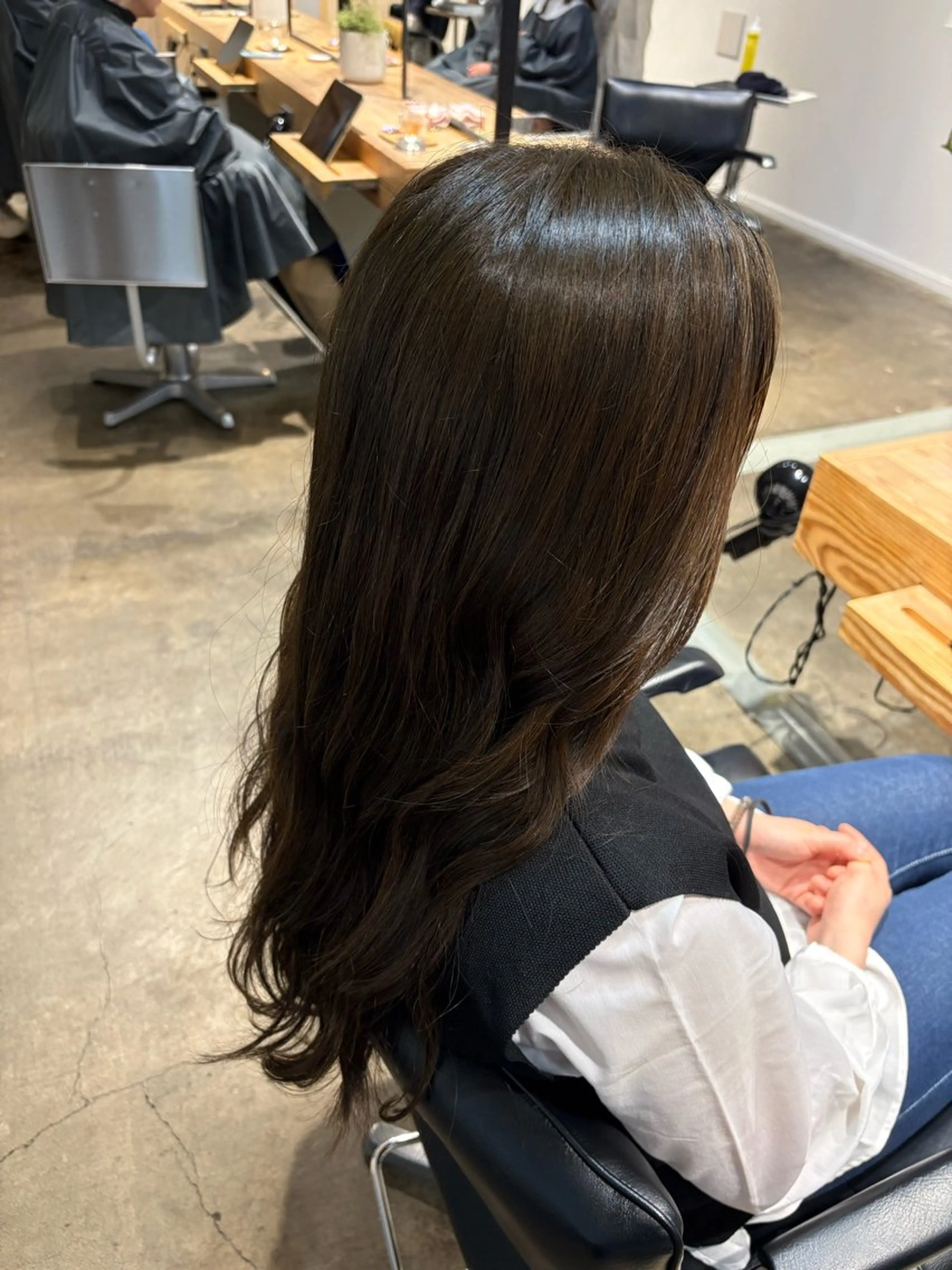 カラー 井河 円花のヘアスタイル