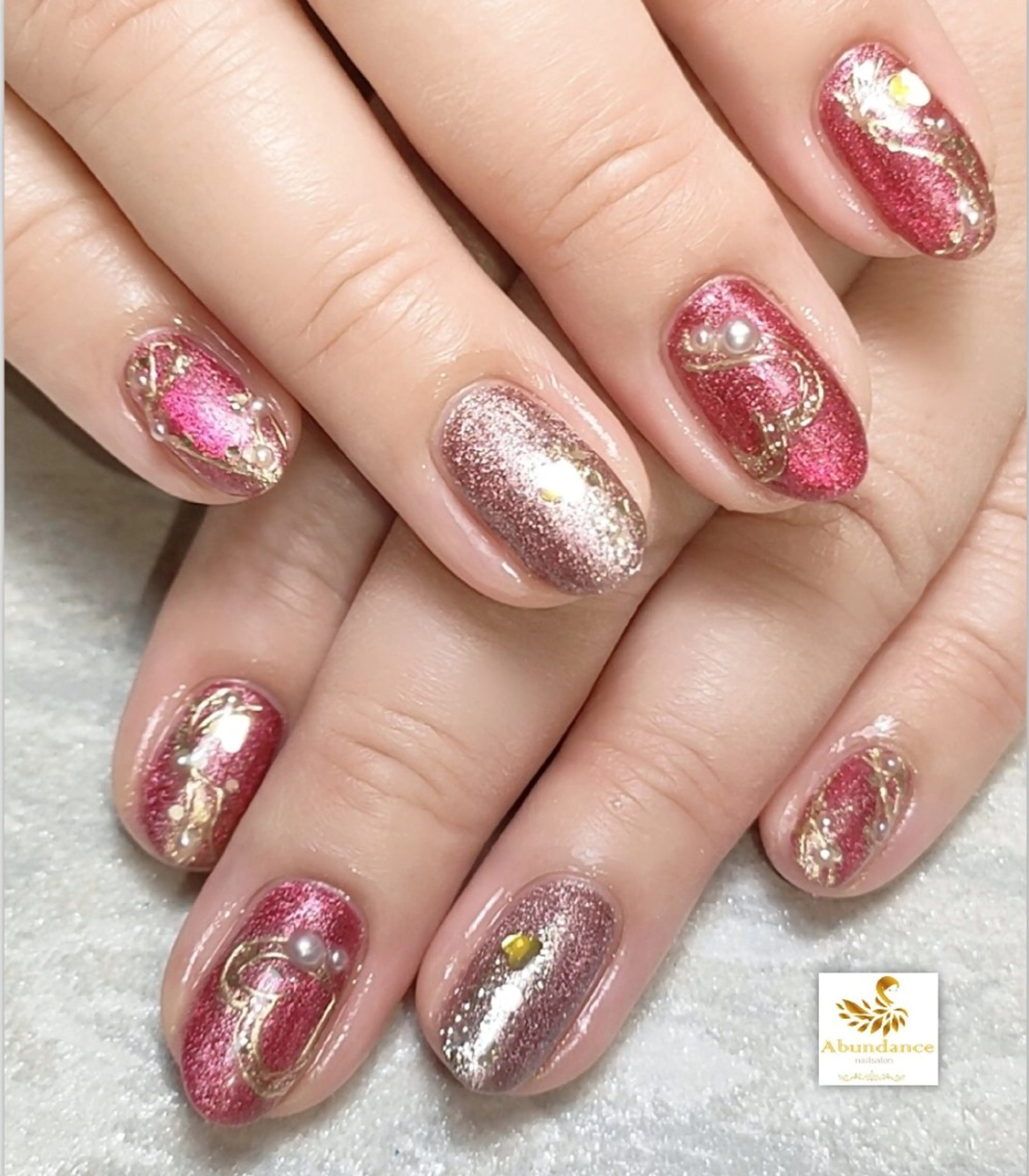ネイル マグネットネイル 持ち込み バレンタイン ハンドネイル 完全予約制個室サロン Abundancesのネイルデザイン