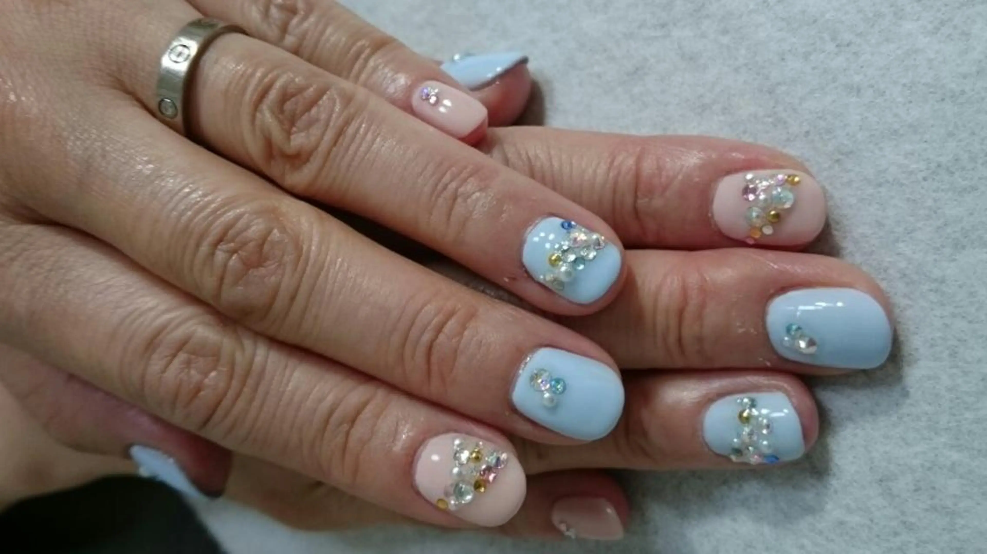 ネイル 柴崎 美幸のネイルデザイン