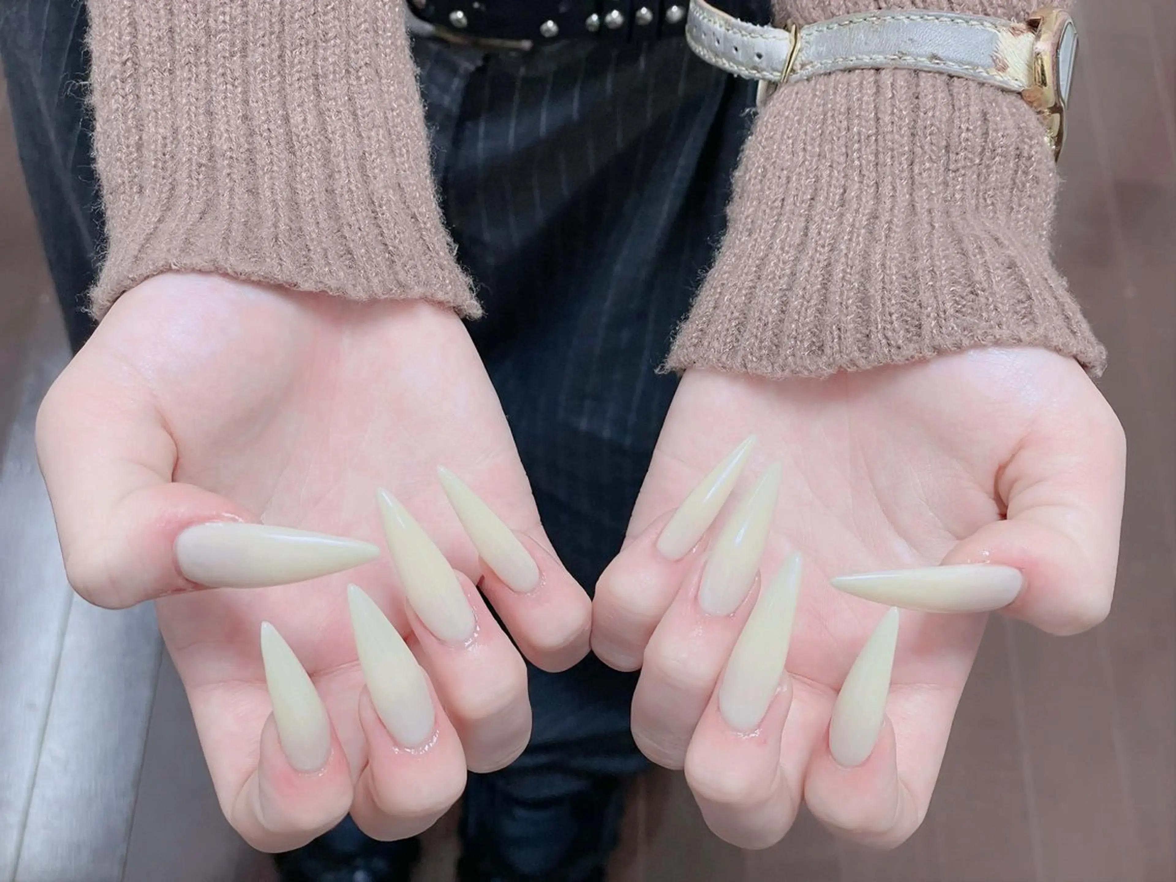 ネイル アートネイル オーロラネイル 長さ出し フレンチネイル ジェルネイル ハンドネイル 中野駅から2分 MEO NAILのネイルデザイン