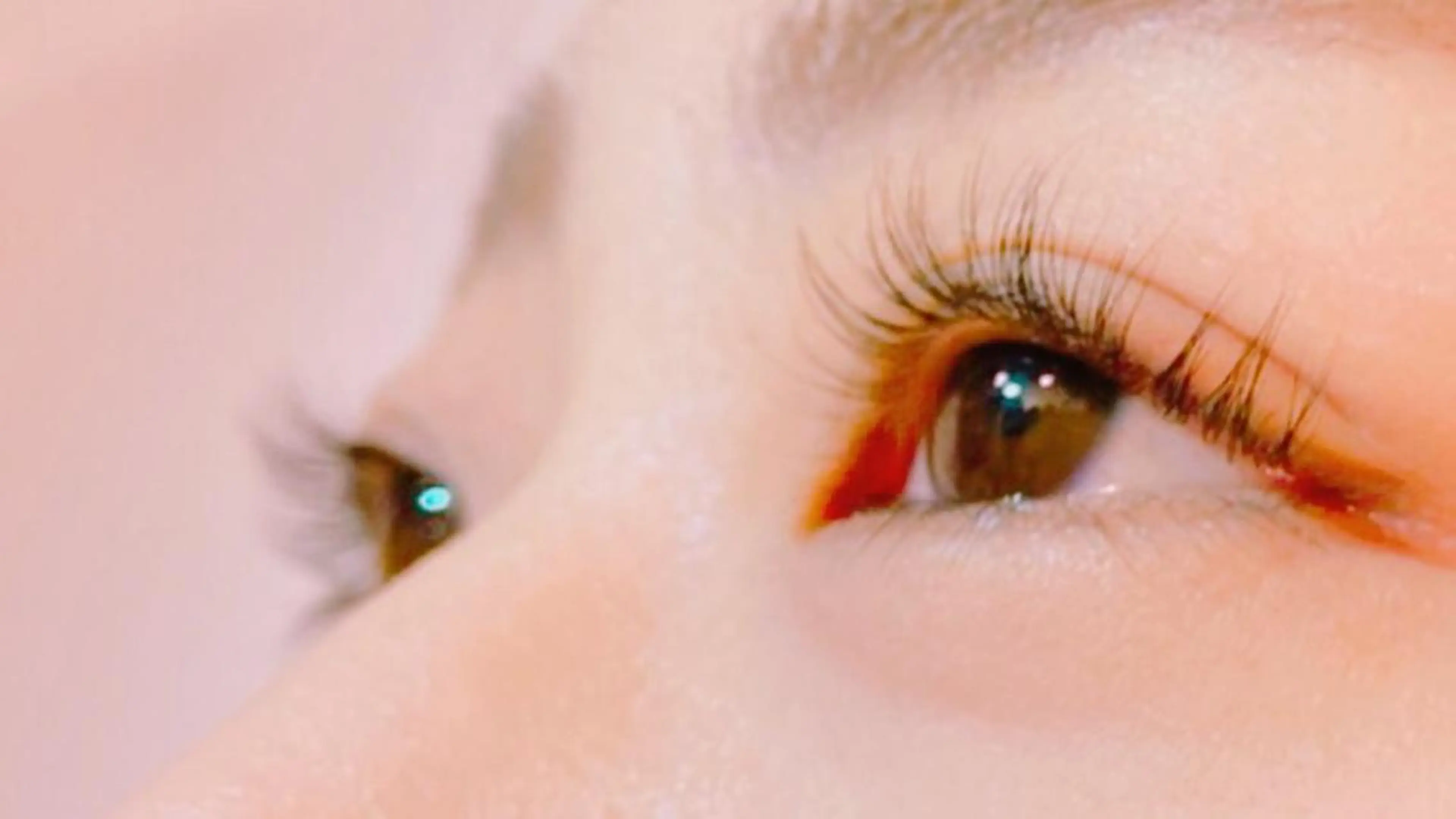 【🉐12月限定】垢抜けセット✨まつげパーマ＋眉WAX or眉ラミネーション¥7,900／黄金比で美人度UP！の写真