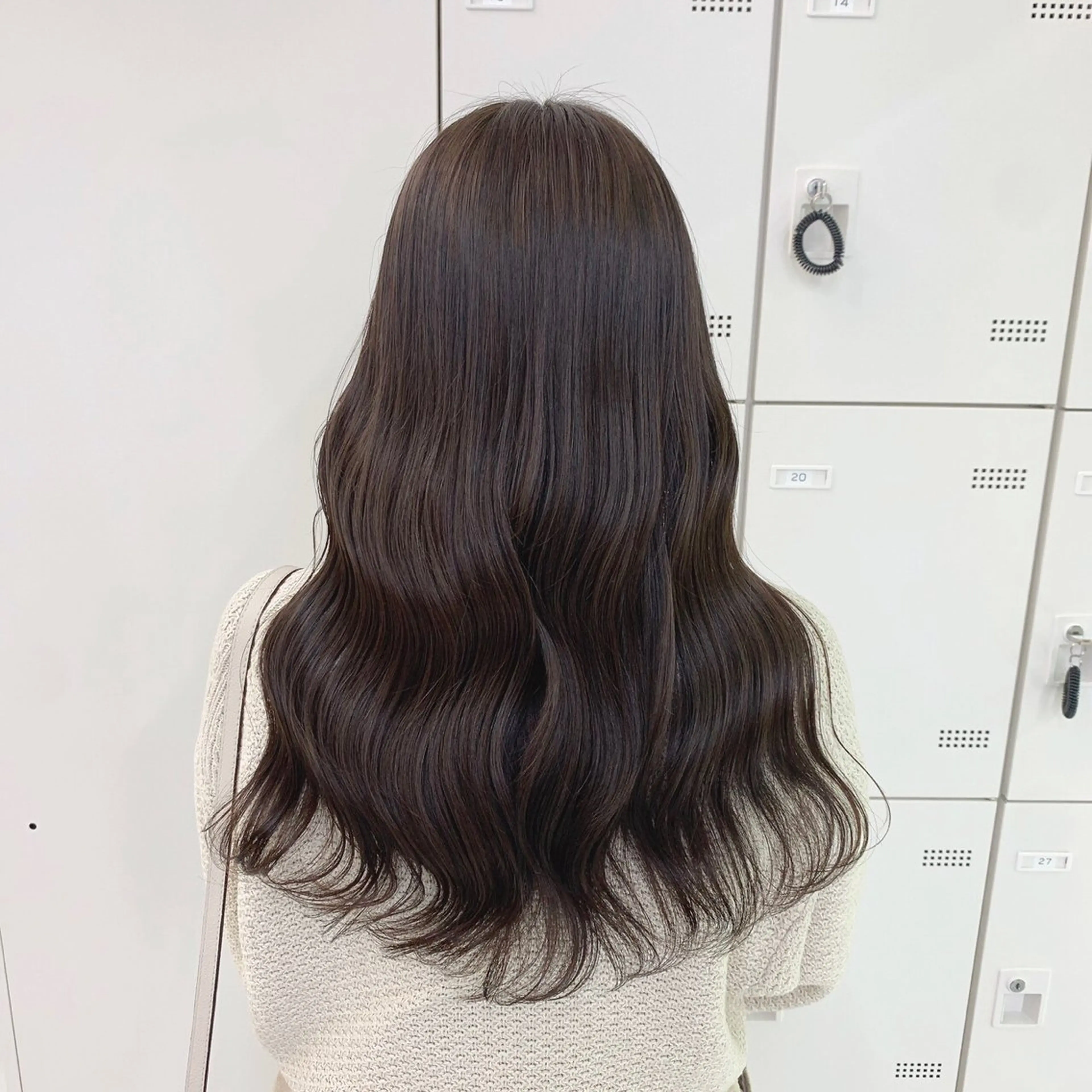 ミディアム カラー ヘアアレンジ 【公式】横浜 THREE🤎🕯️のヘアスタイル