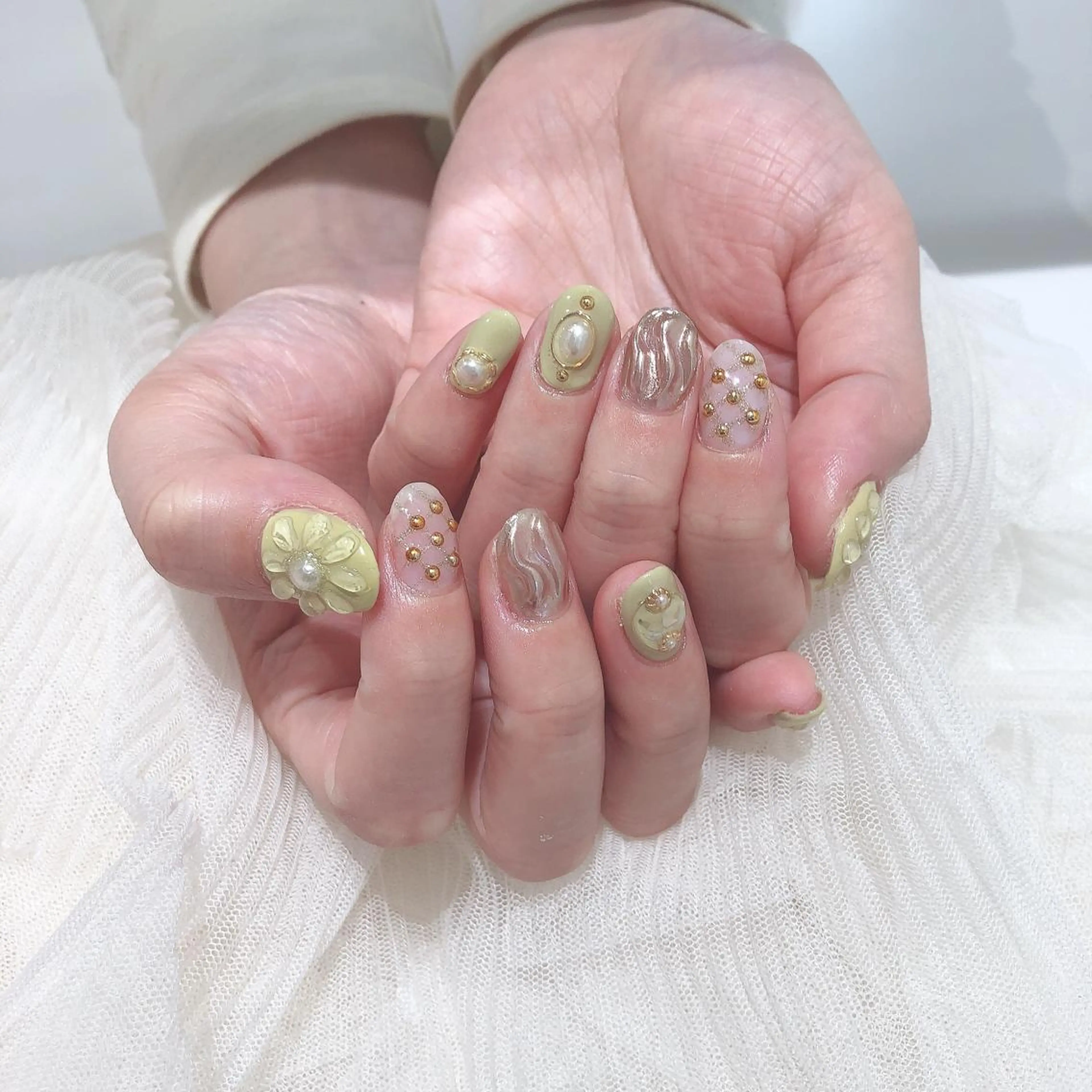 ネイル classic 新横浜所属・山田 暉のネイルデザイン