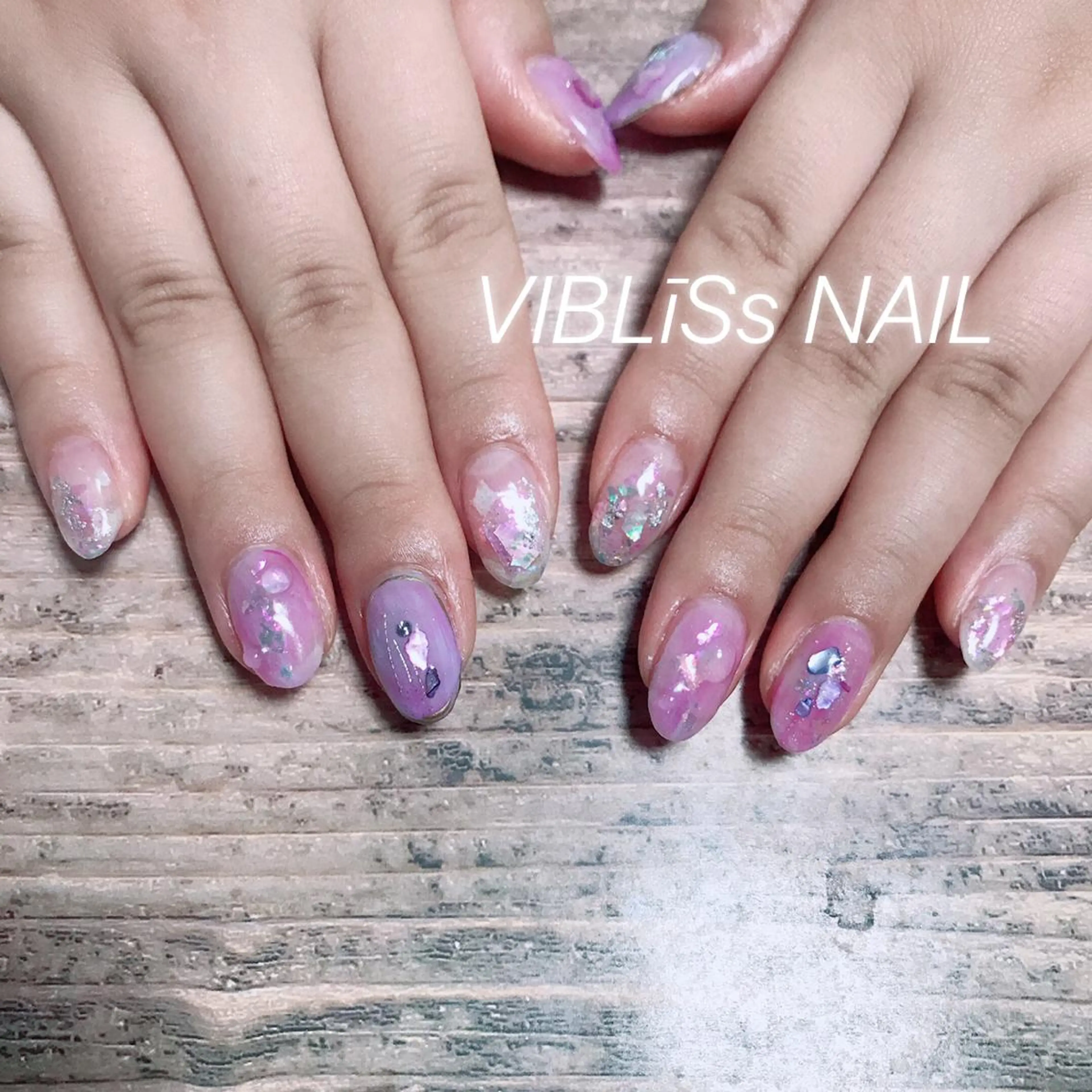 ネイル VIBLīSs nailのネイルデザイン