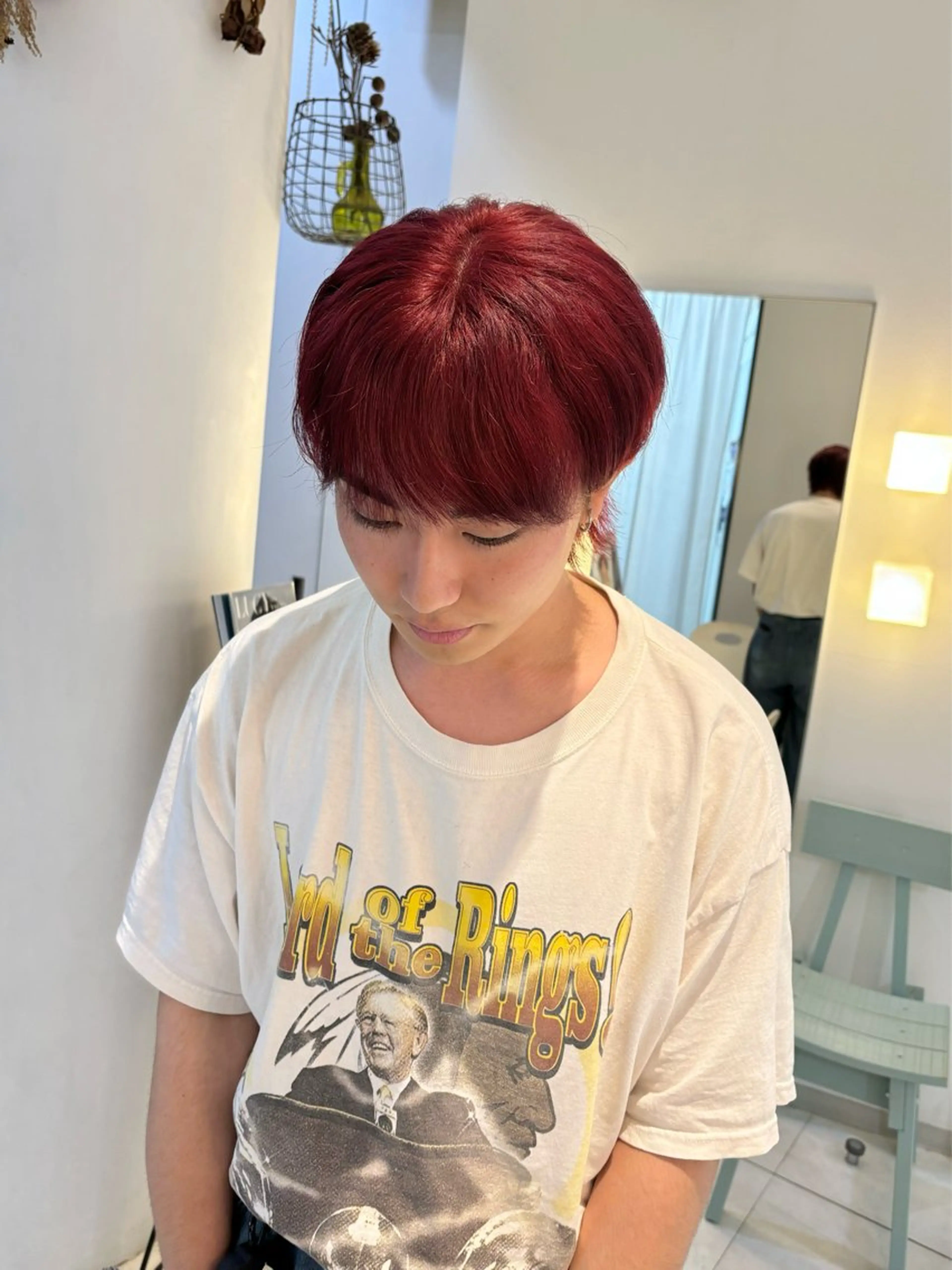 ショート カラー ボルドーカラー カット ヘアカラー トリートメント くさかみさき🌼暖色 /耳つぼ/オタク🌼のヘアスタイル