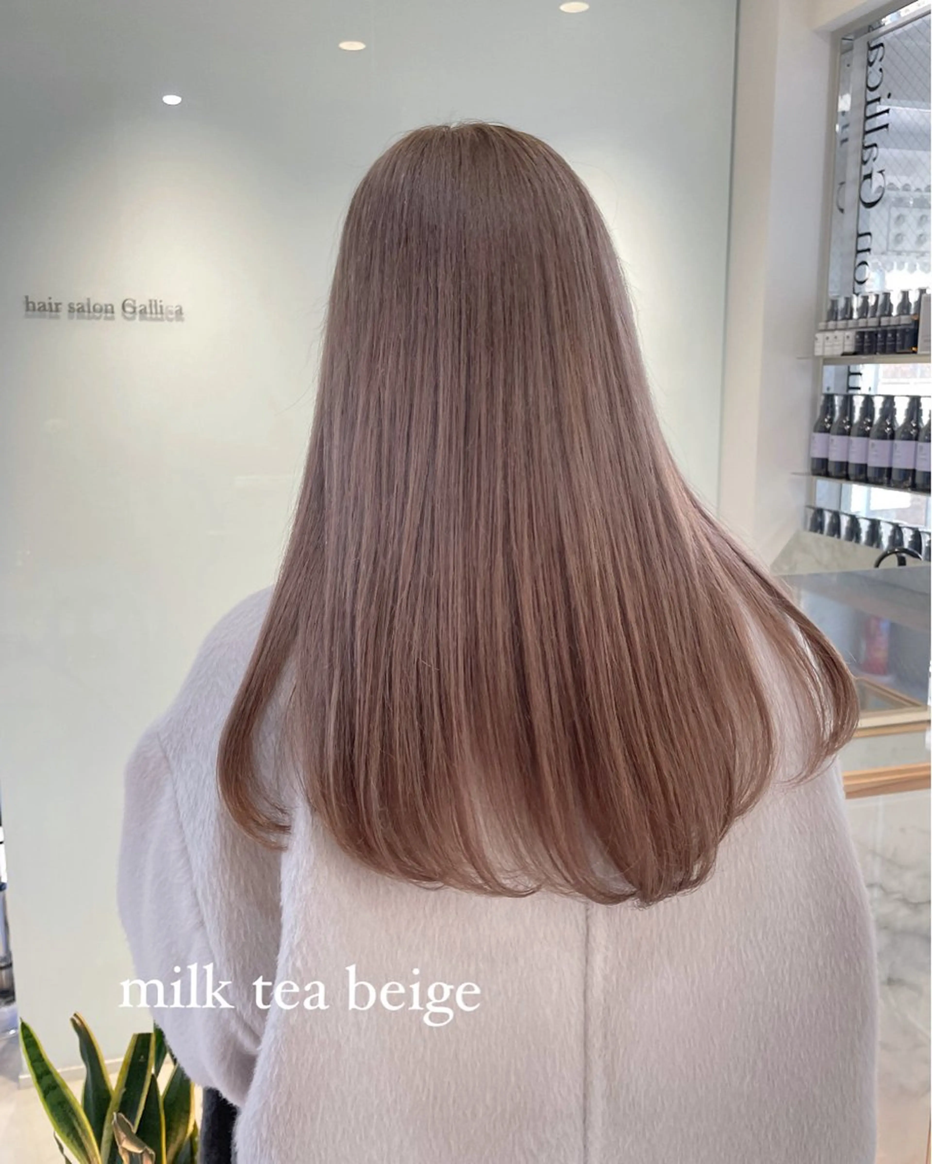 セミロング カラー ヘアアレンジ ベージュカラー ブリーチ ミルクティーベージュ ヘアカラー トリートメント ヘアセット topstylist 🖤川辺晴加🖤のヘアスタイル