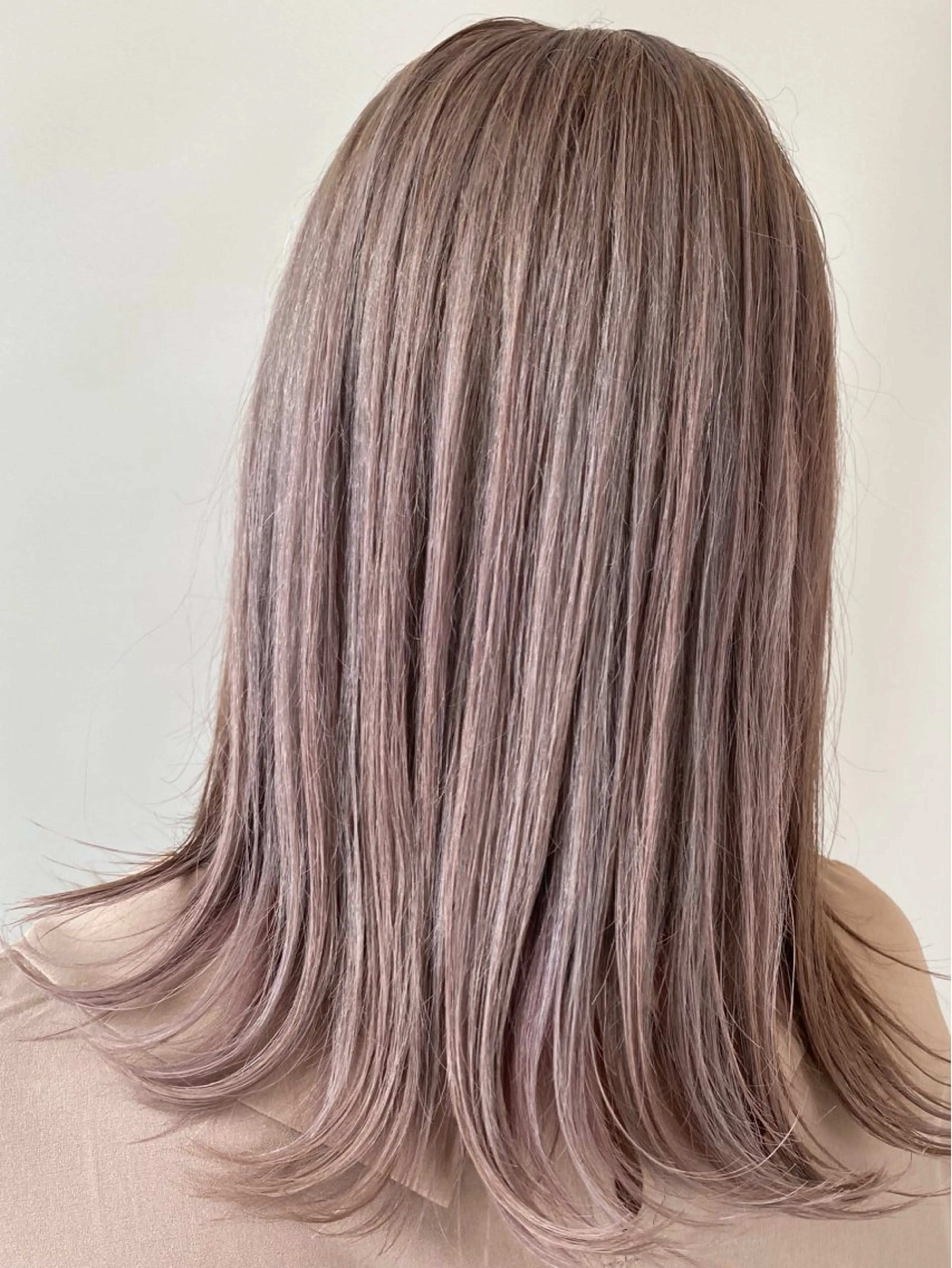 ミディアム カラー ハイトーン/髪質 改善特化　Kaitoのヘアスタイル