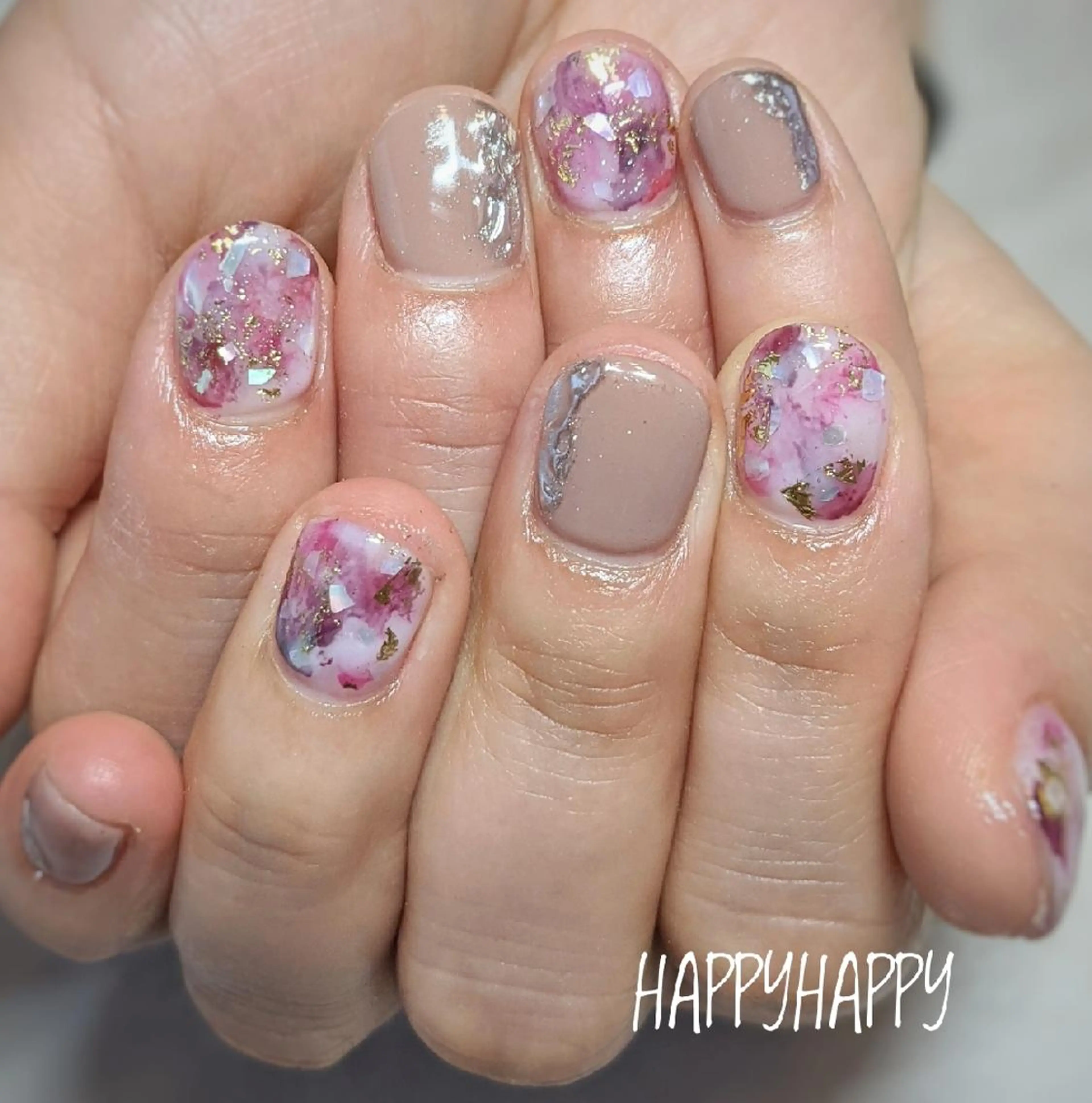 ネイル HAPPY HAPPYのネイルデザイン