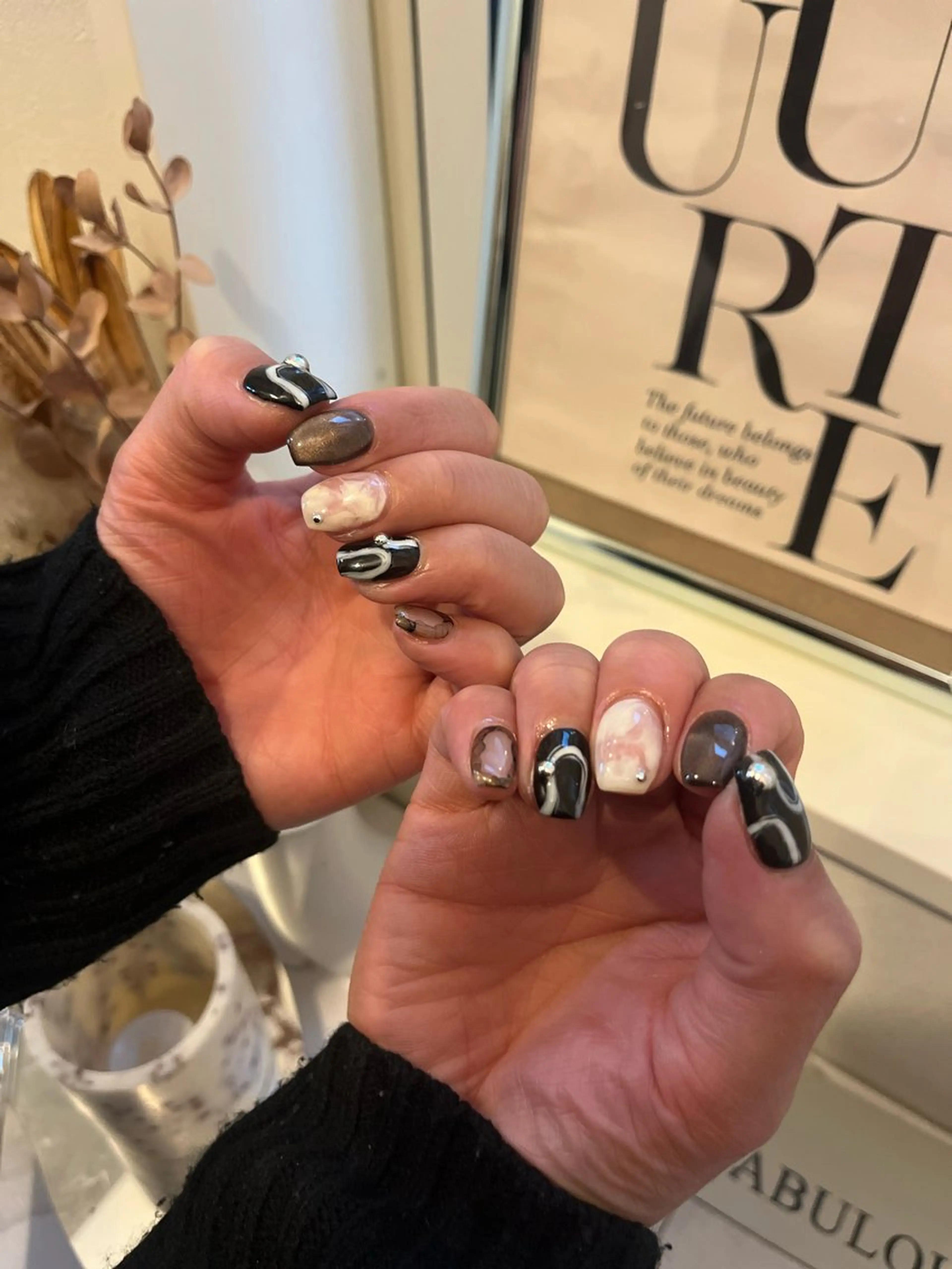 ネイル S. SAYAのネイルデザイン