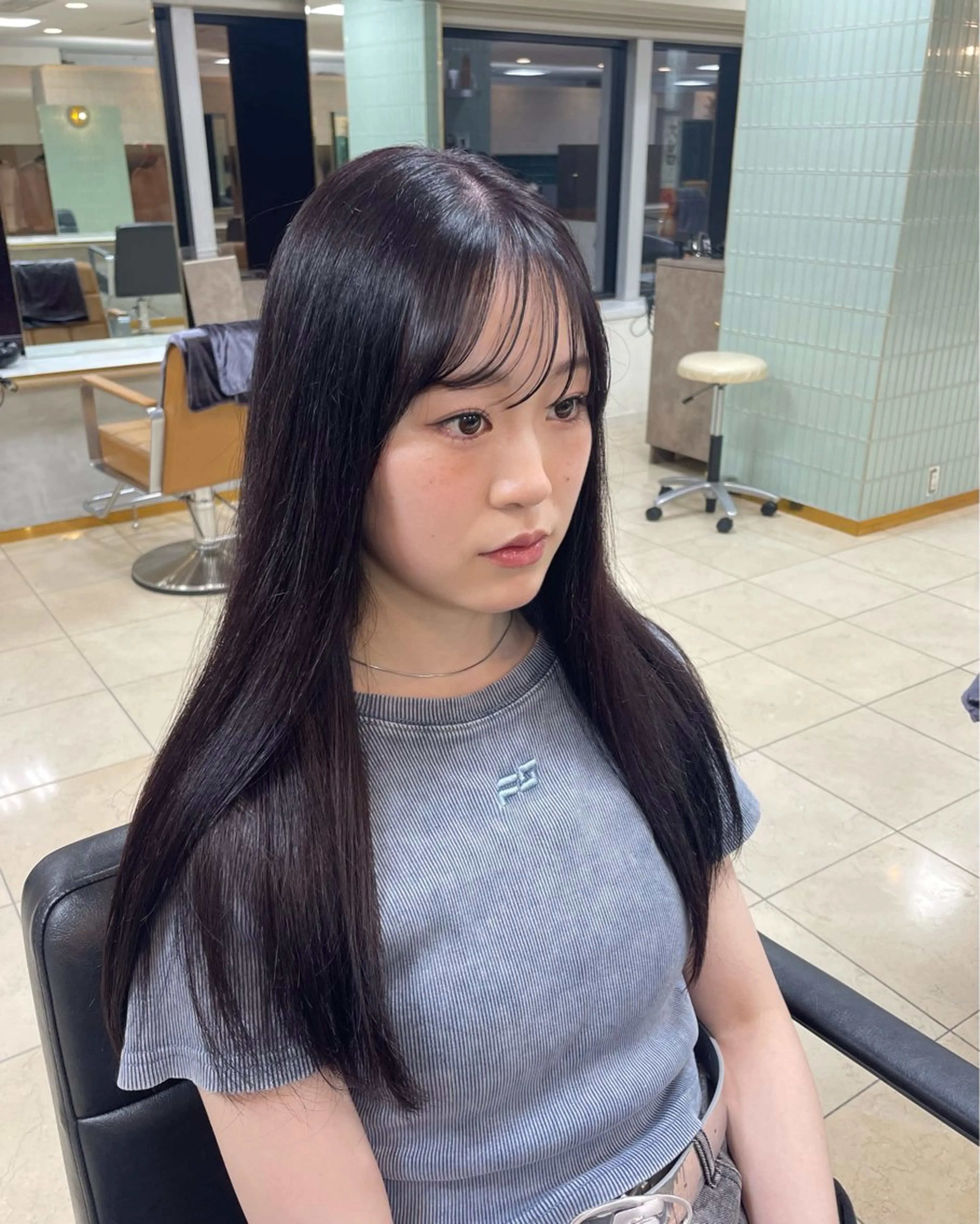 ロング カラー ラベンダーカラー 八木 唯菜のヘアスタイル