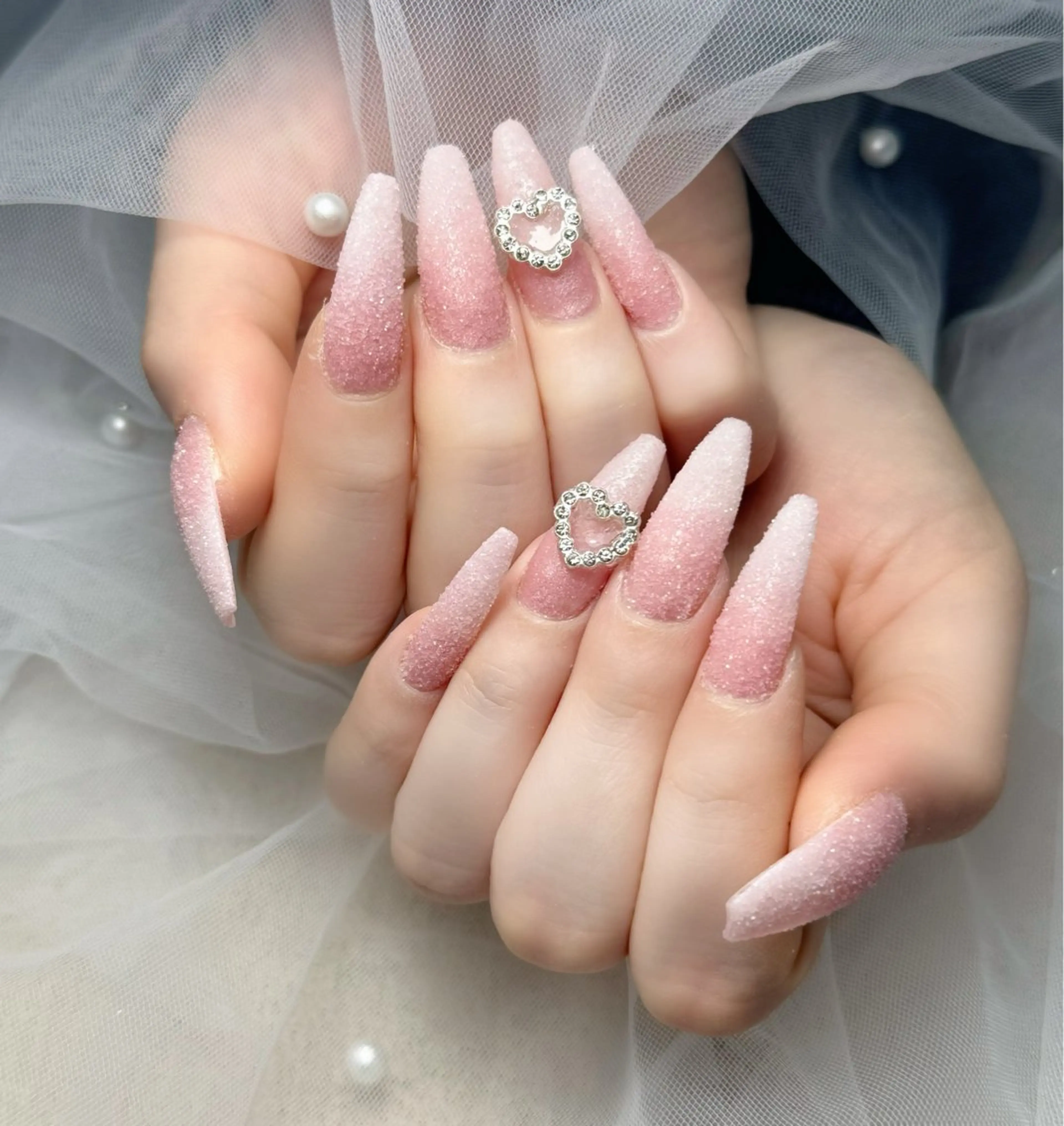 ネイル ハンドネイル ハンドケア いちご chan novaのネイルデザイン