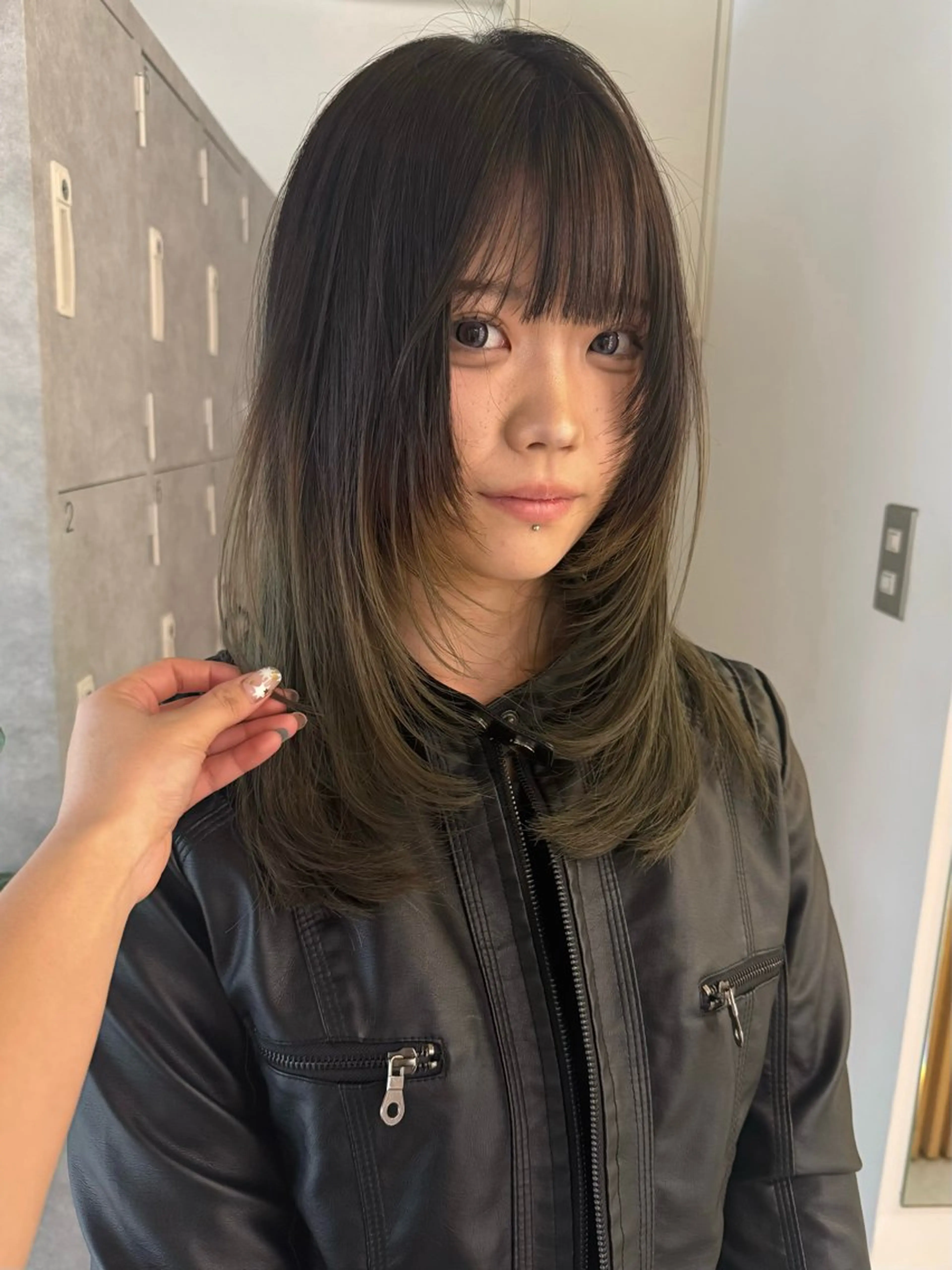 【平日限定クーポン🧣】顔周りレイヤー＋カラーの写真