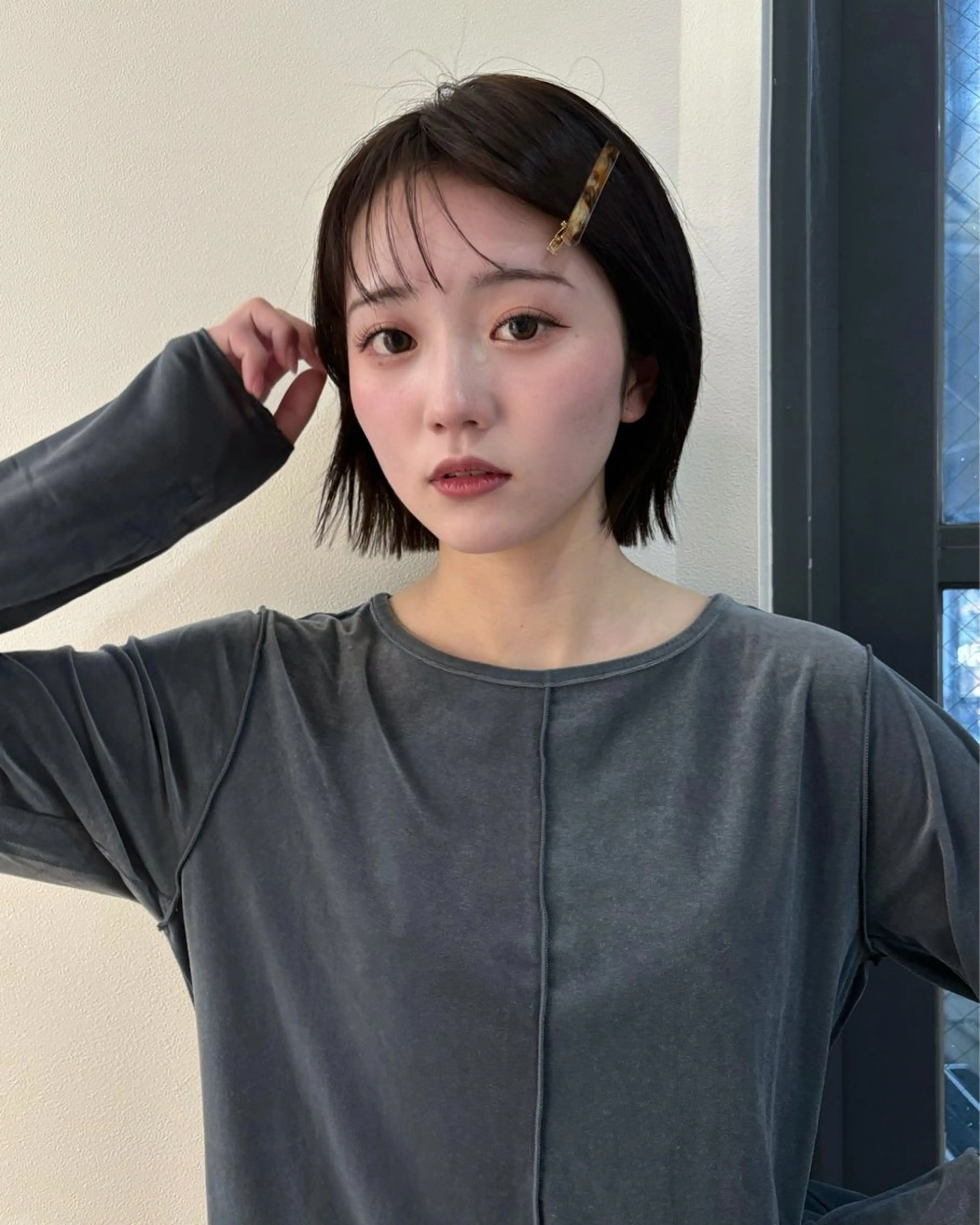 ショート ボブ 髪質改善 縮毛矯正 トリートメント カット ヘアカラー 脇野 茉優のヘアスタイル