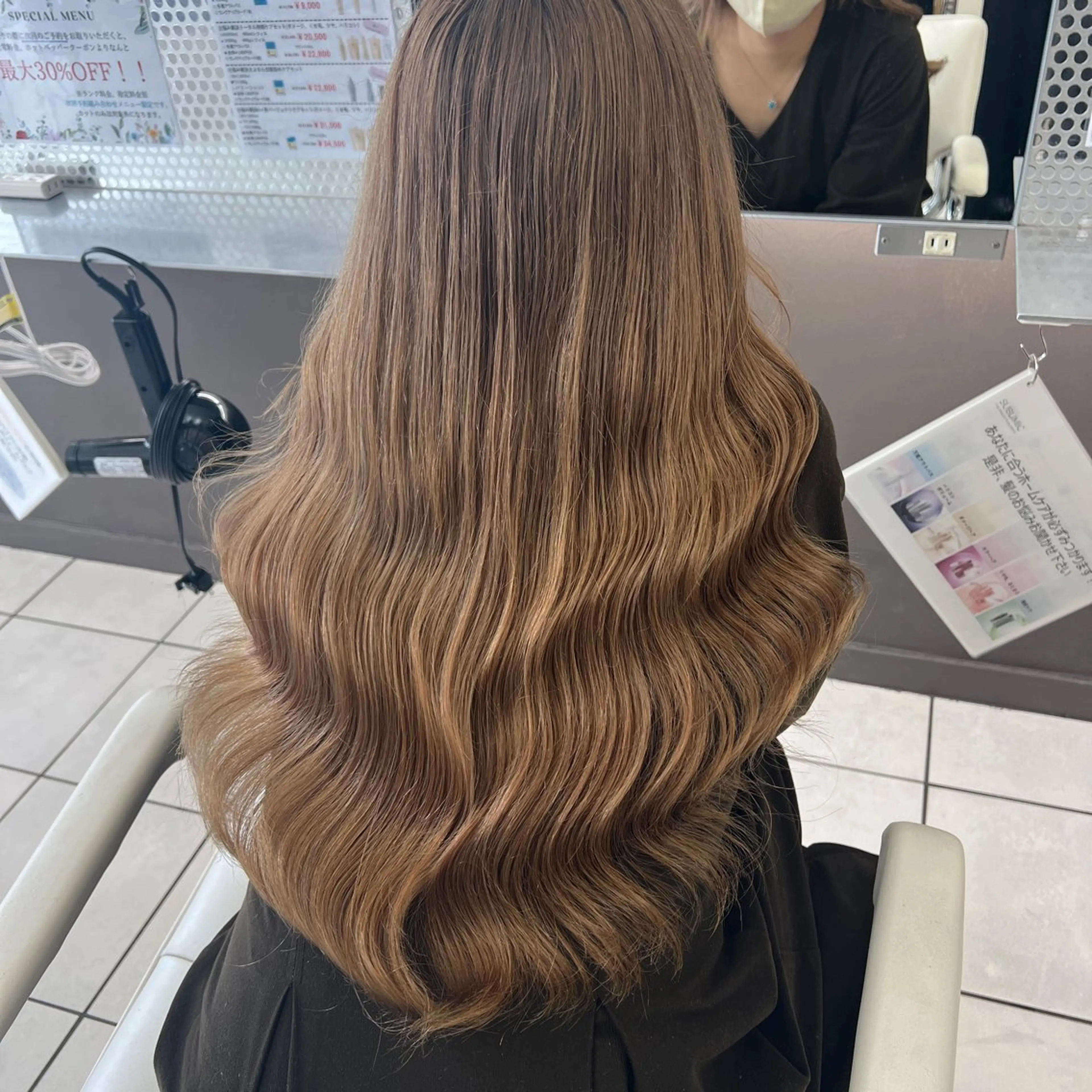 ロング カラー ヘアカラー エリアマネージャー 復活の大澤竜馬のヘアスタイル