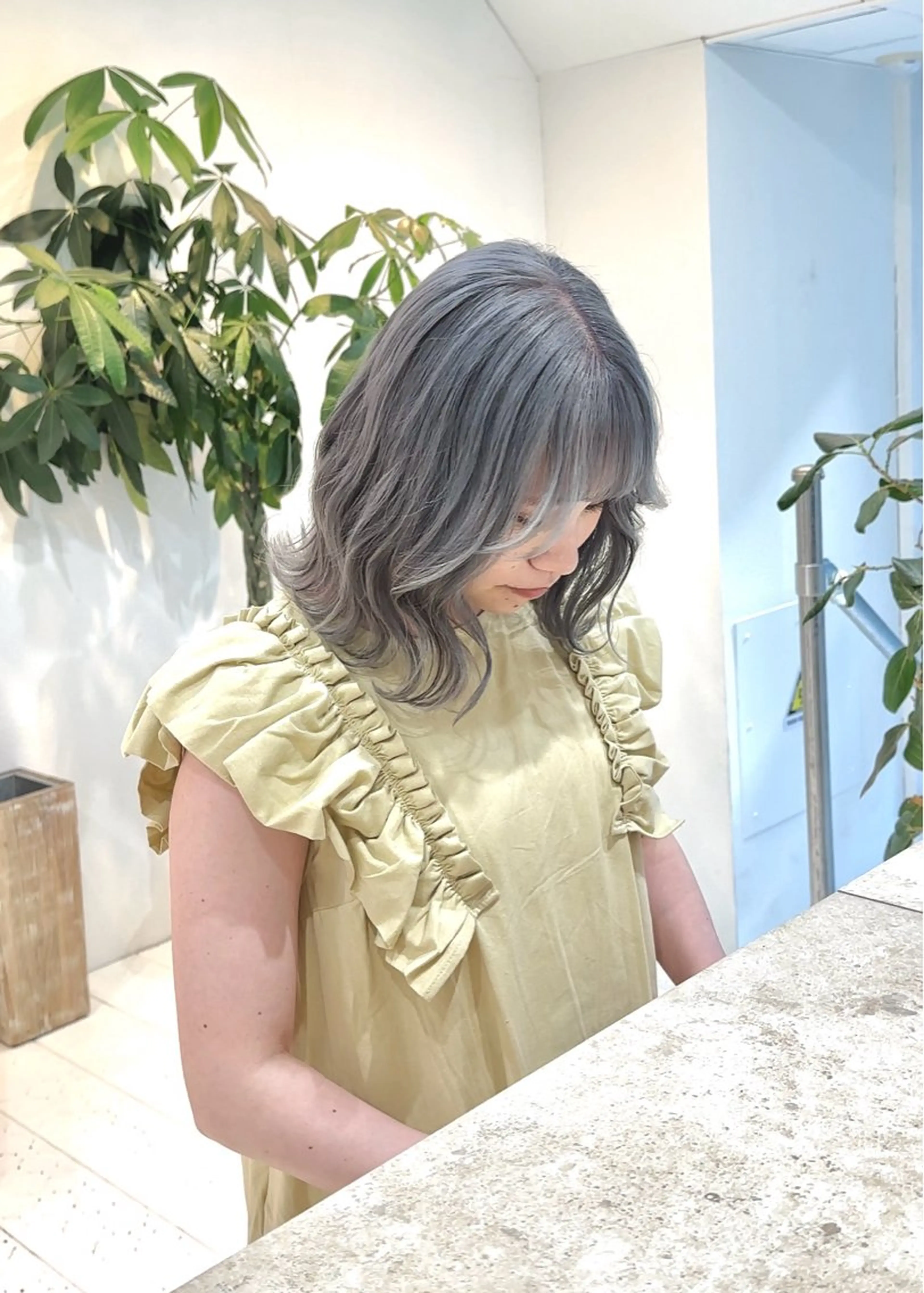 ミディアム カラー etore 矢場町 南沙希のヘアスタイル