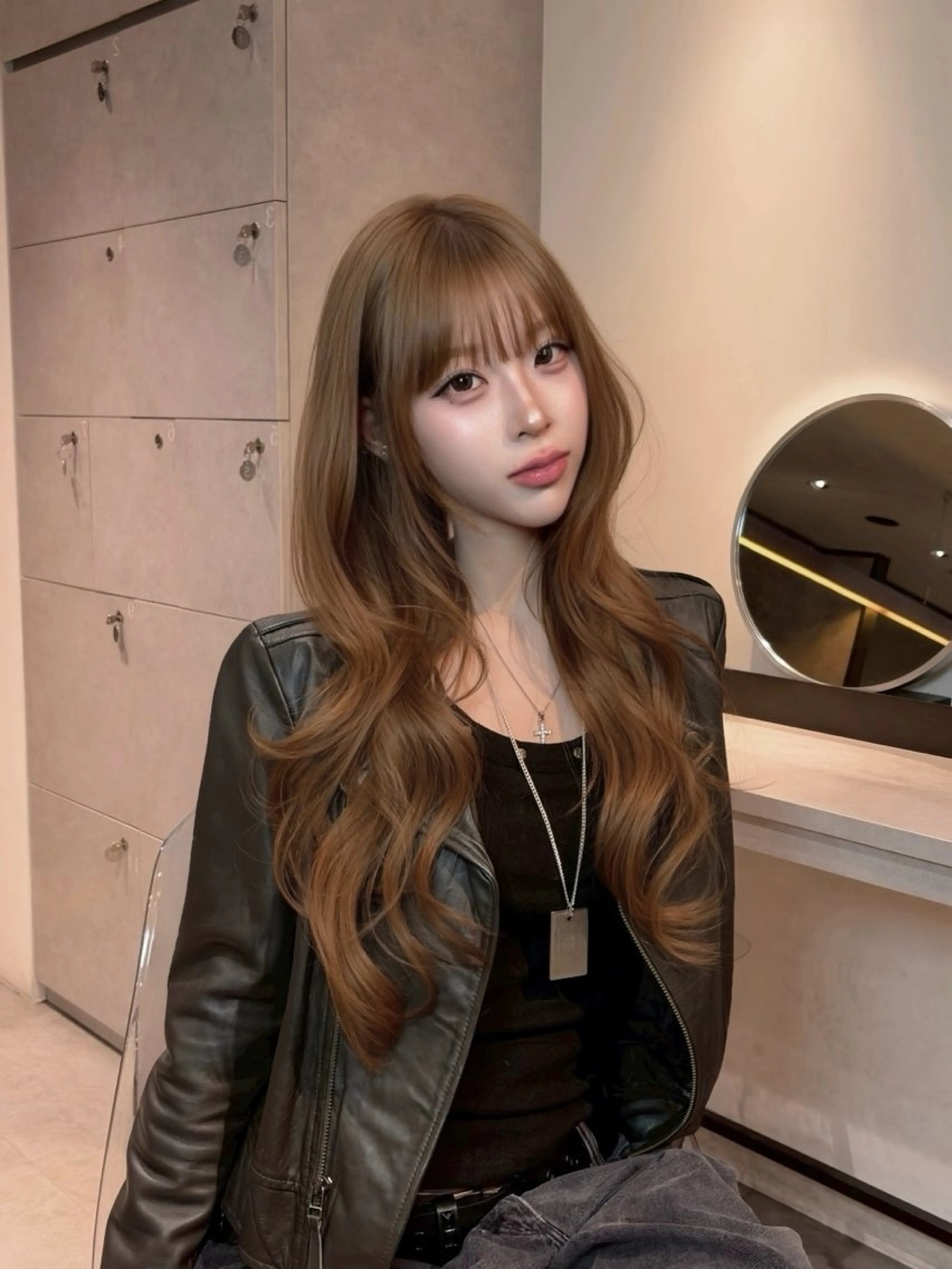 ロング ハッシュカット ハイレイヤー レイヤーカット 吉村 駿佑のヘアスタイル