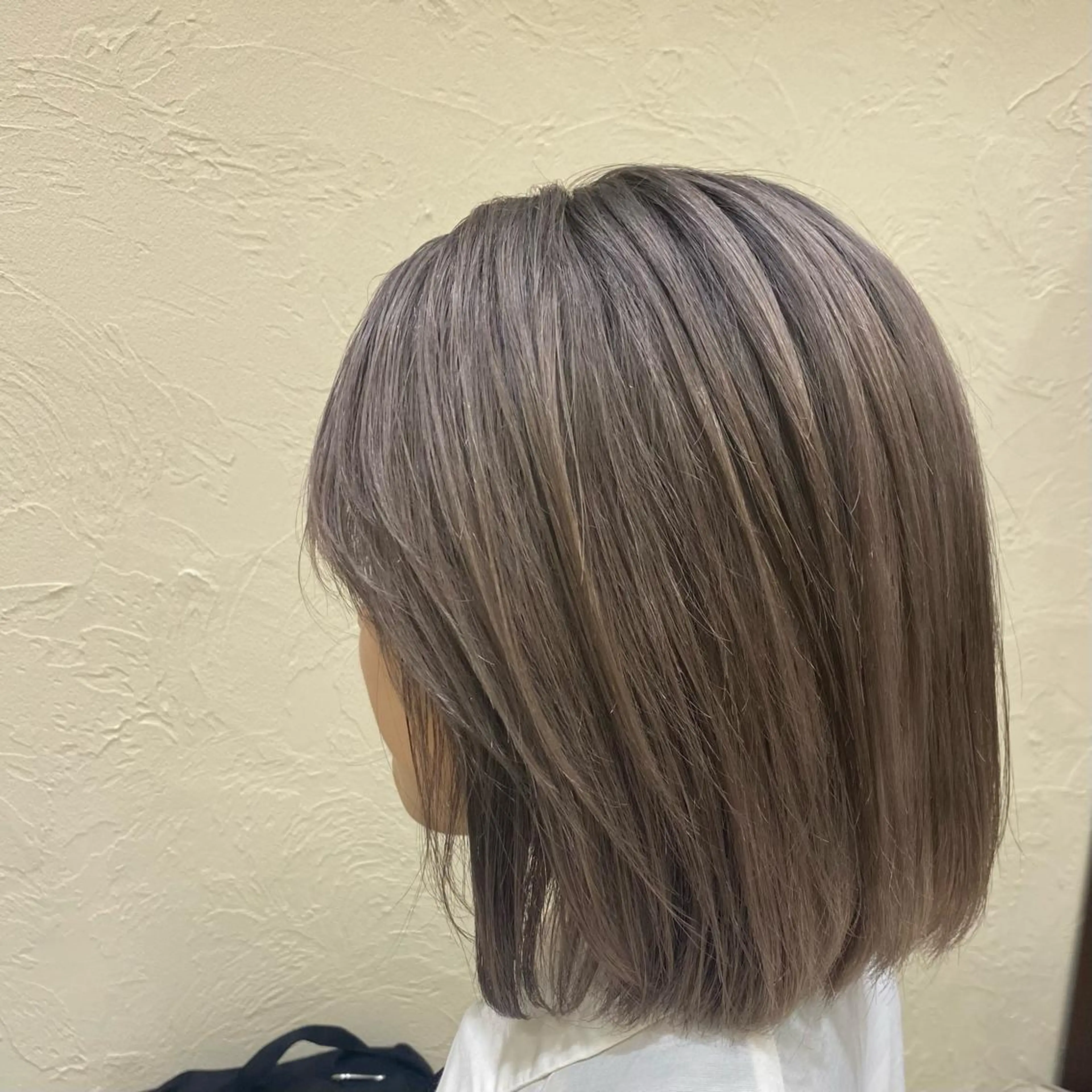 ショート in'dexhair U所属・ブリーチ🌈ハイトー ンカラー ✨アニカ✨のヘアスタイル