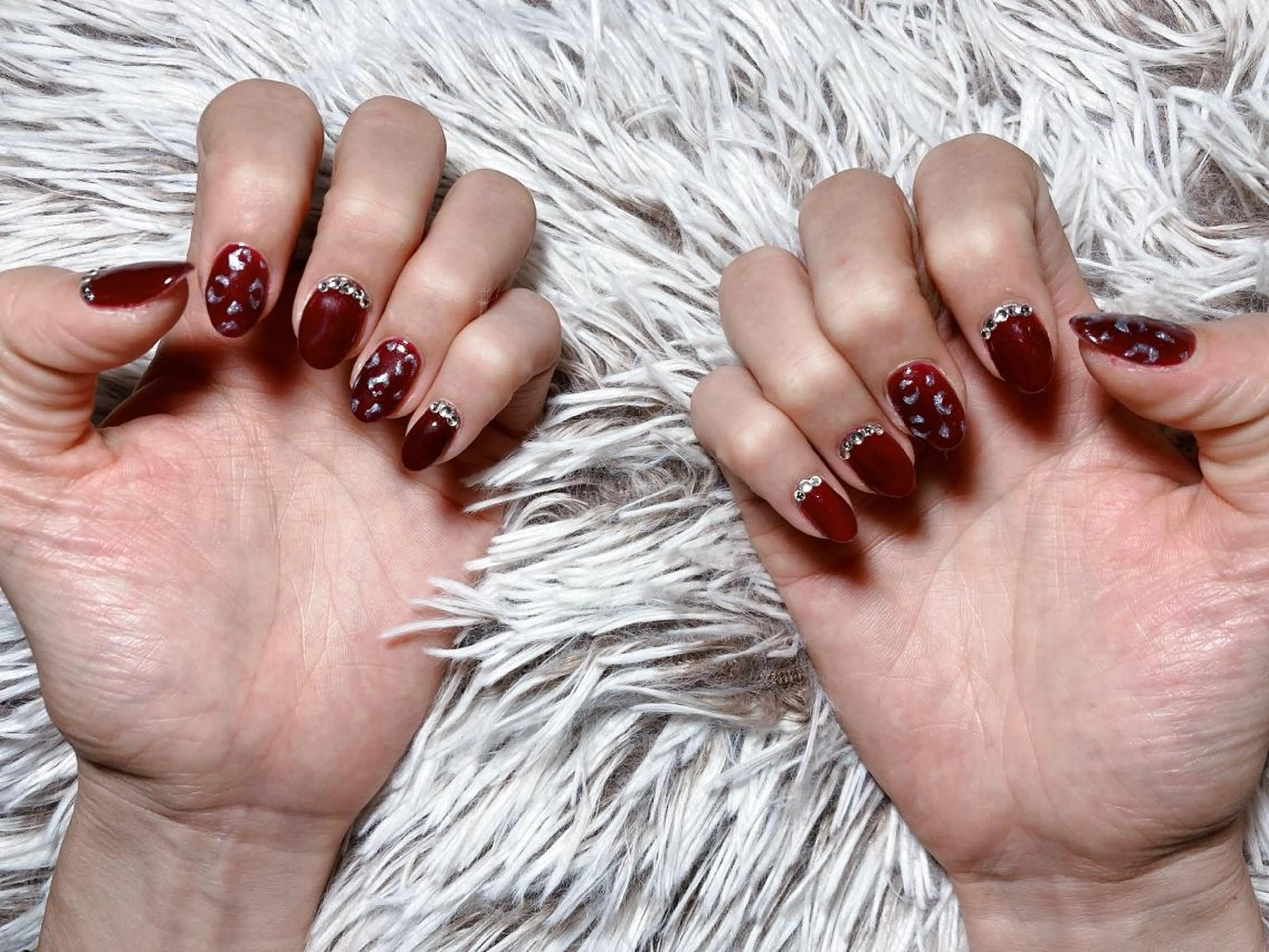 ショート ネイル ハンドネイル フットネイル ✴︎ Delightのネイルデザイン