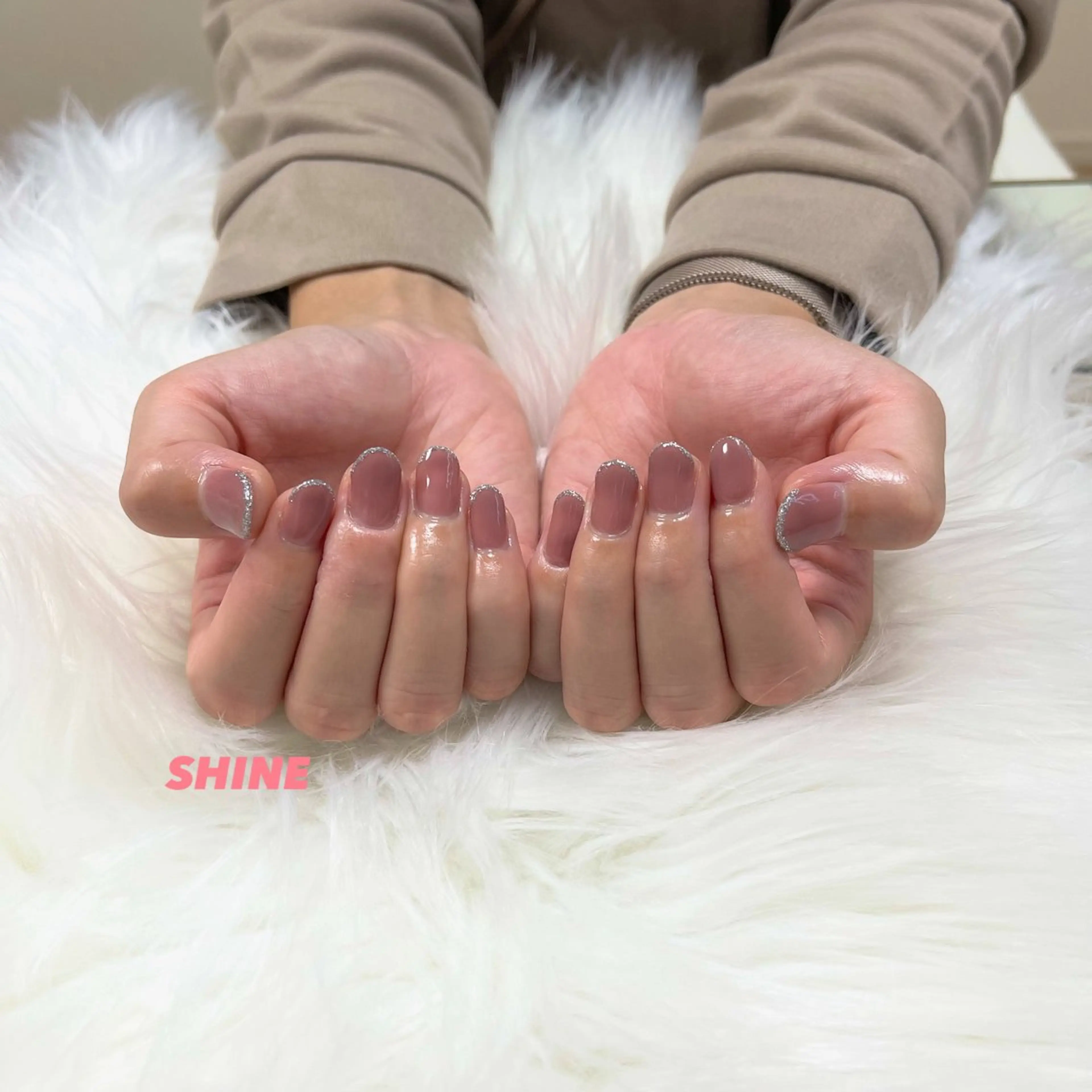 ネイル ラメ(グリッター) オフィスネイル ピンク ピンクベージュ SHINE nail salonのネイルデザイン