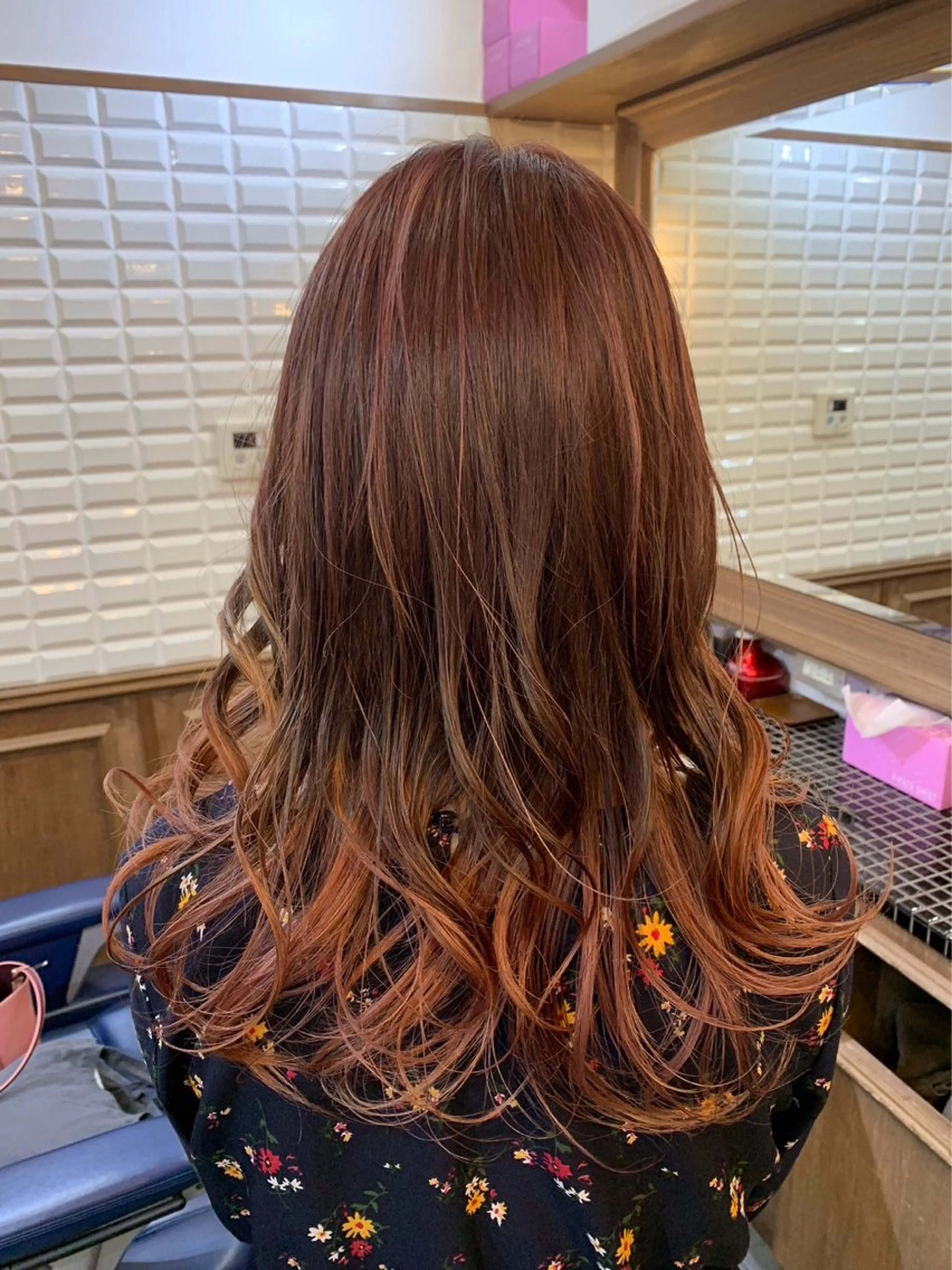 ロング カラー バレイヤージュ ダブルカラー ハイライトカラー ハイライト レイヤーカット lupinus 中田店のヘアスタイル