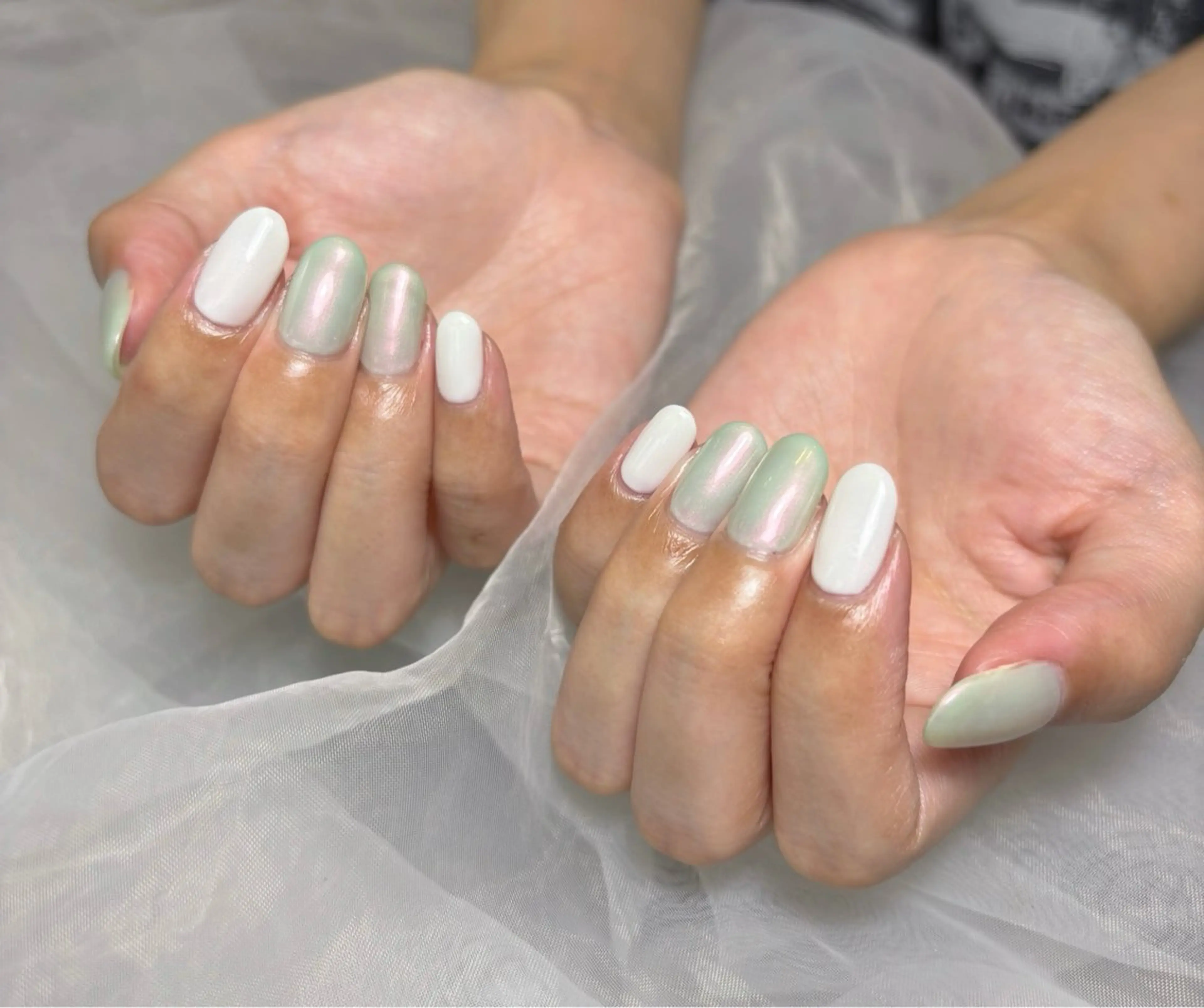 ネイル グリーン ワンカラーネイル ホワイト 福永 ふさこのネイルデザイン