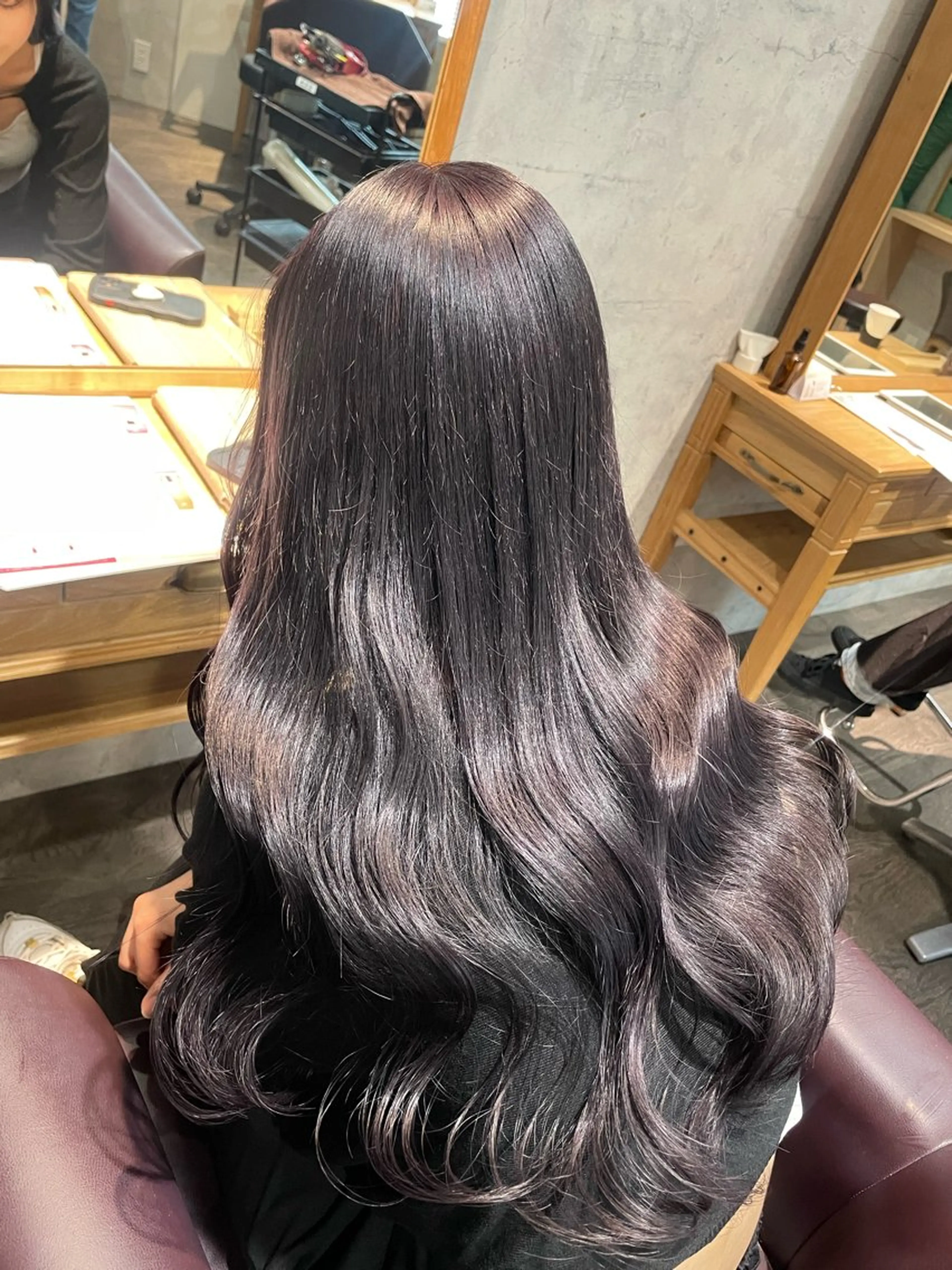 ロング ヘアカラー 🦄艶カラー×韓国 NANA💎🐬のヘアスタイル