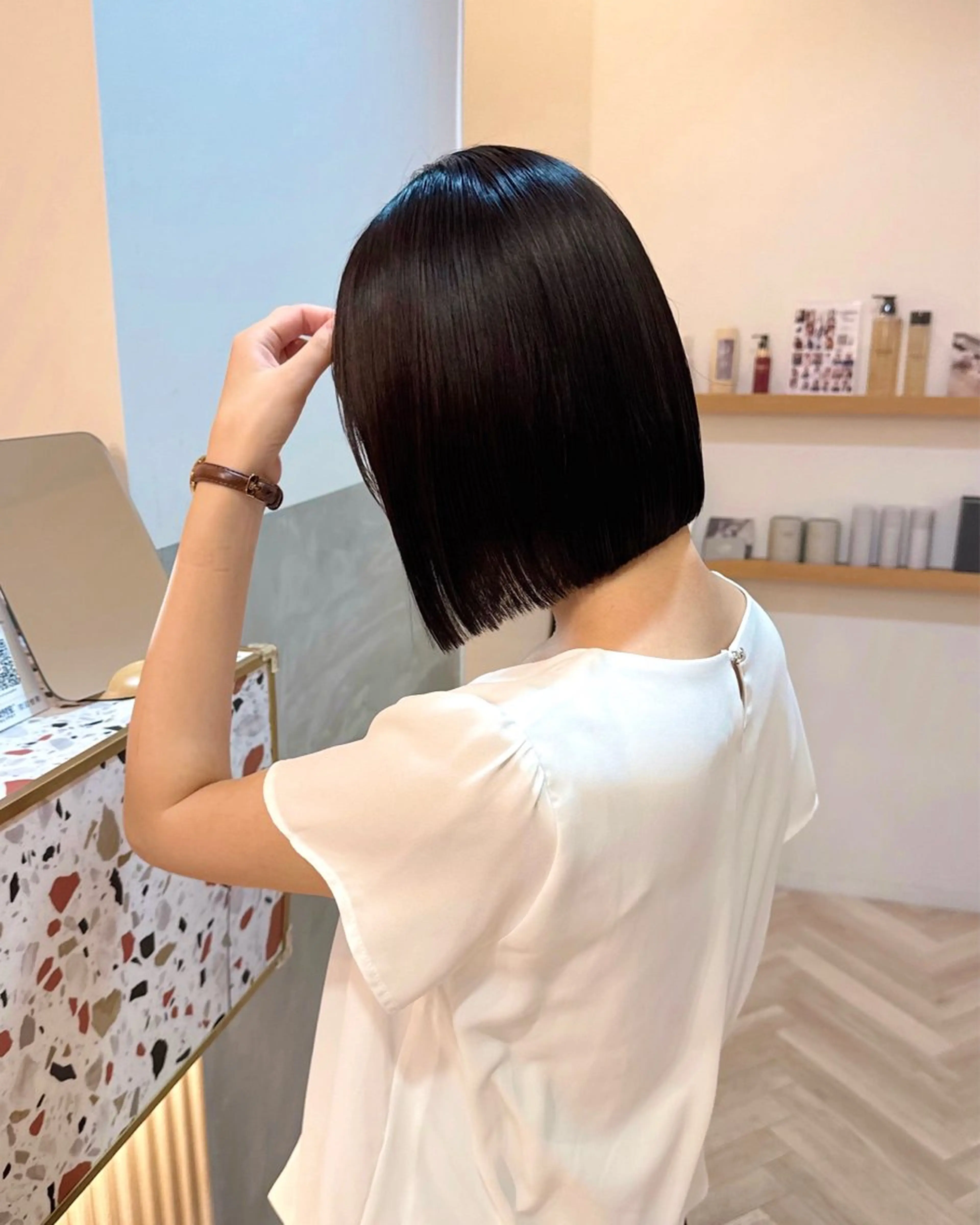 ショート カラー カット ヘアカラー トリートメント グレージュ/レイヤー /ボブ/moyu🎀のヘアスタイル