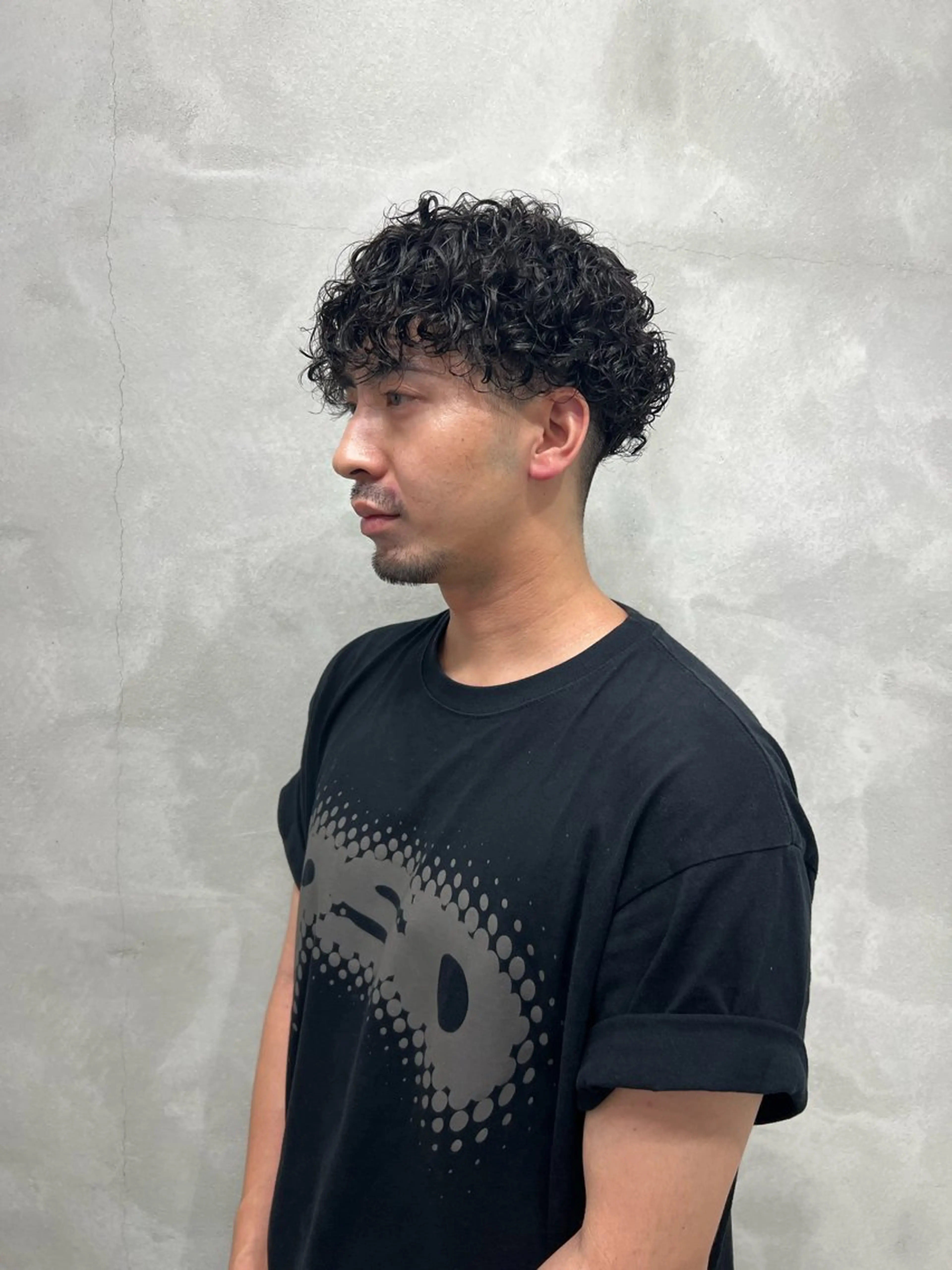 ショート パーマ メンズ マッシュ メンズパーマ スパイラルパーマ 村山 豪歩のヘアスタイル